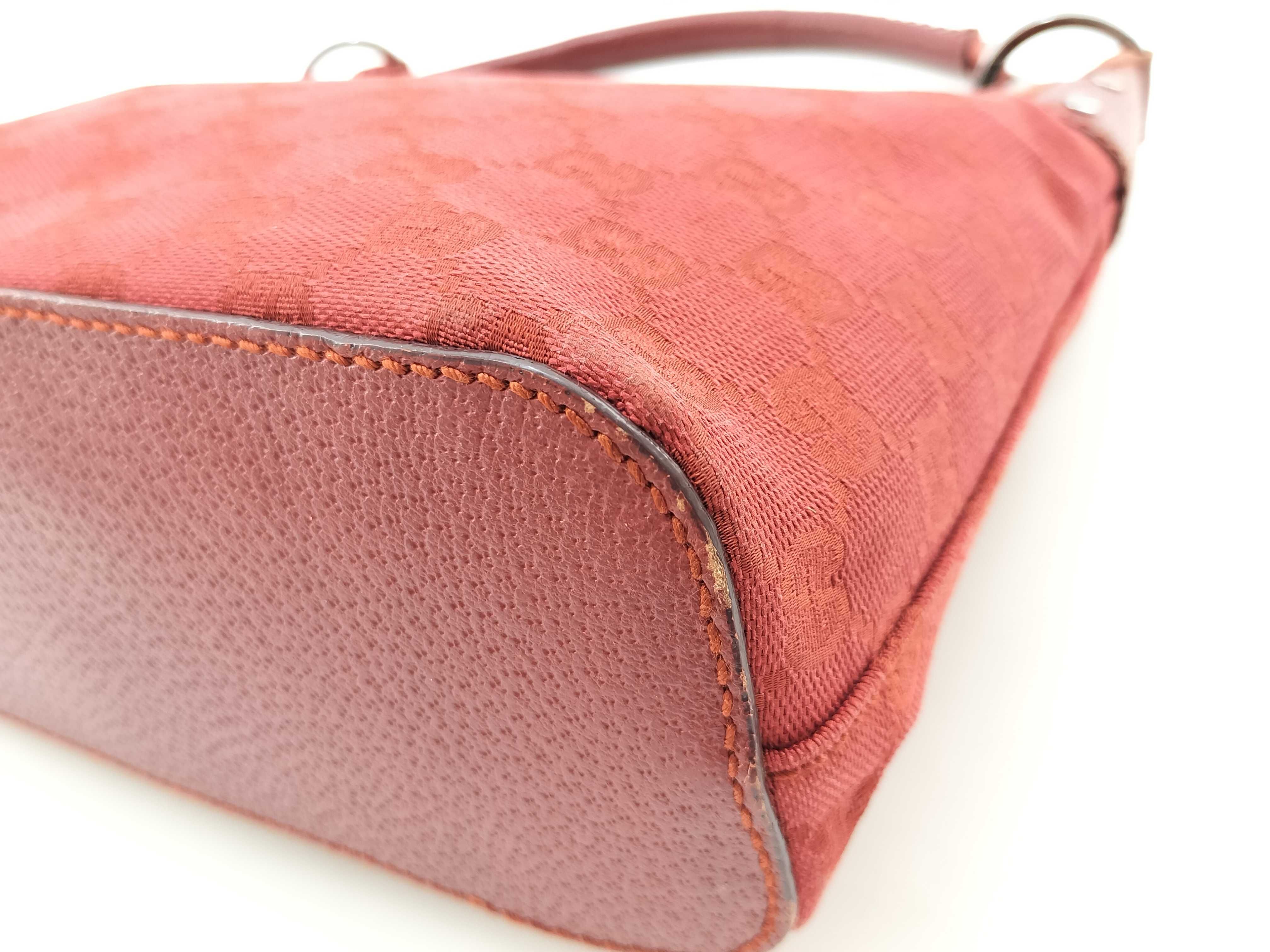 GG Canvas 115002 One-Shoulder Bag — view 5