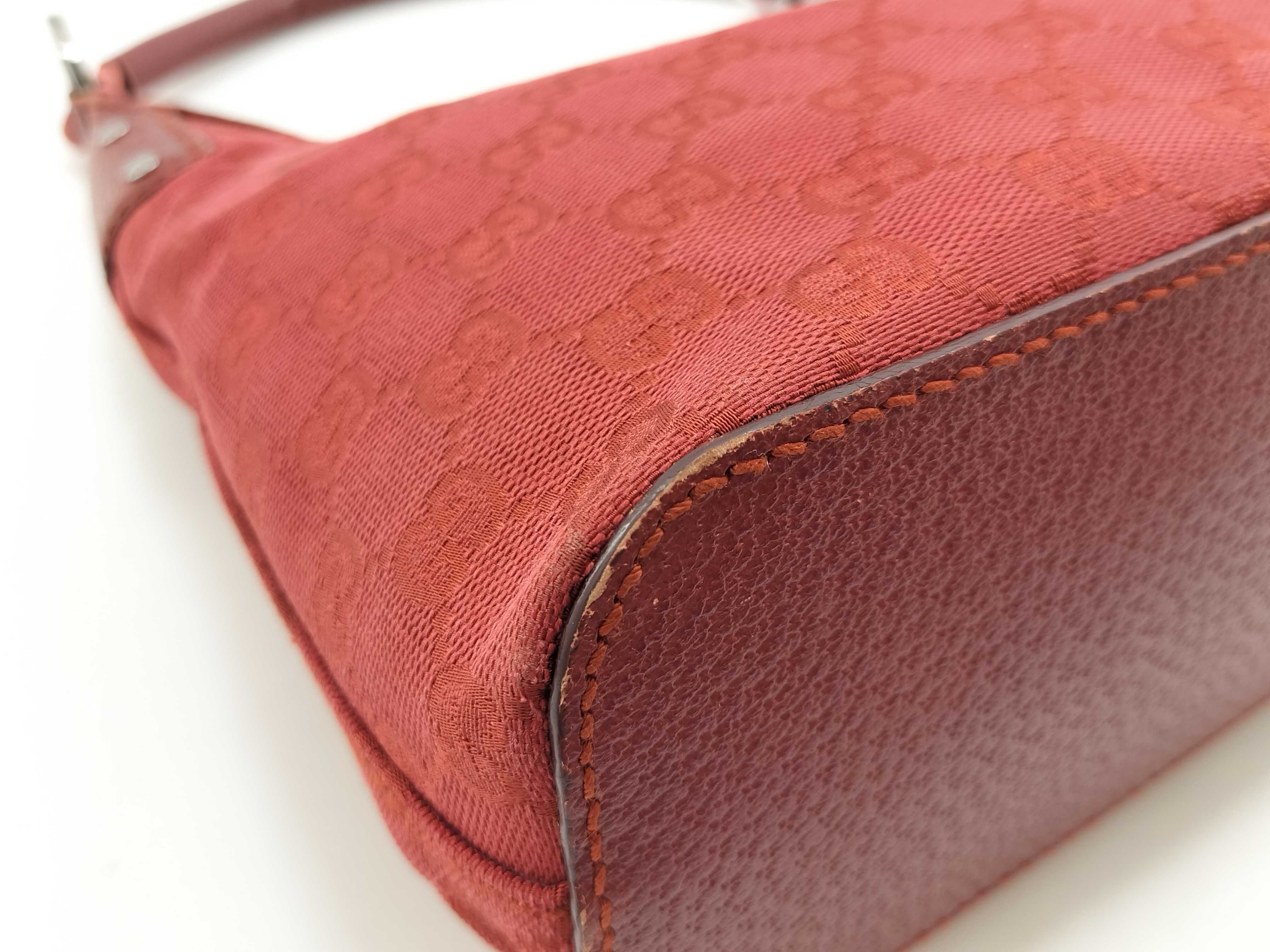 GG Canvas 115002 One-Shoulder Bag — view 6