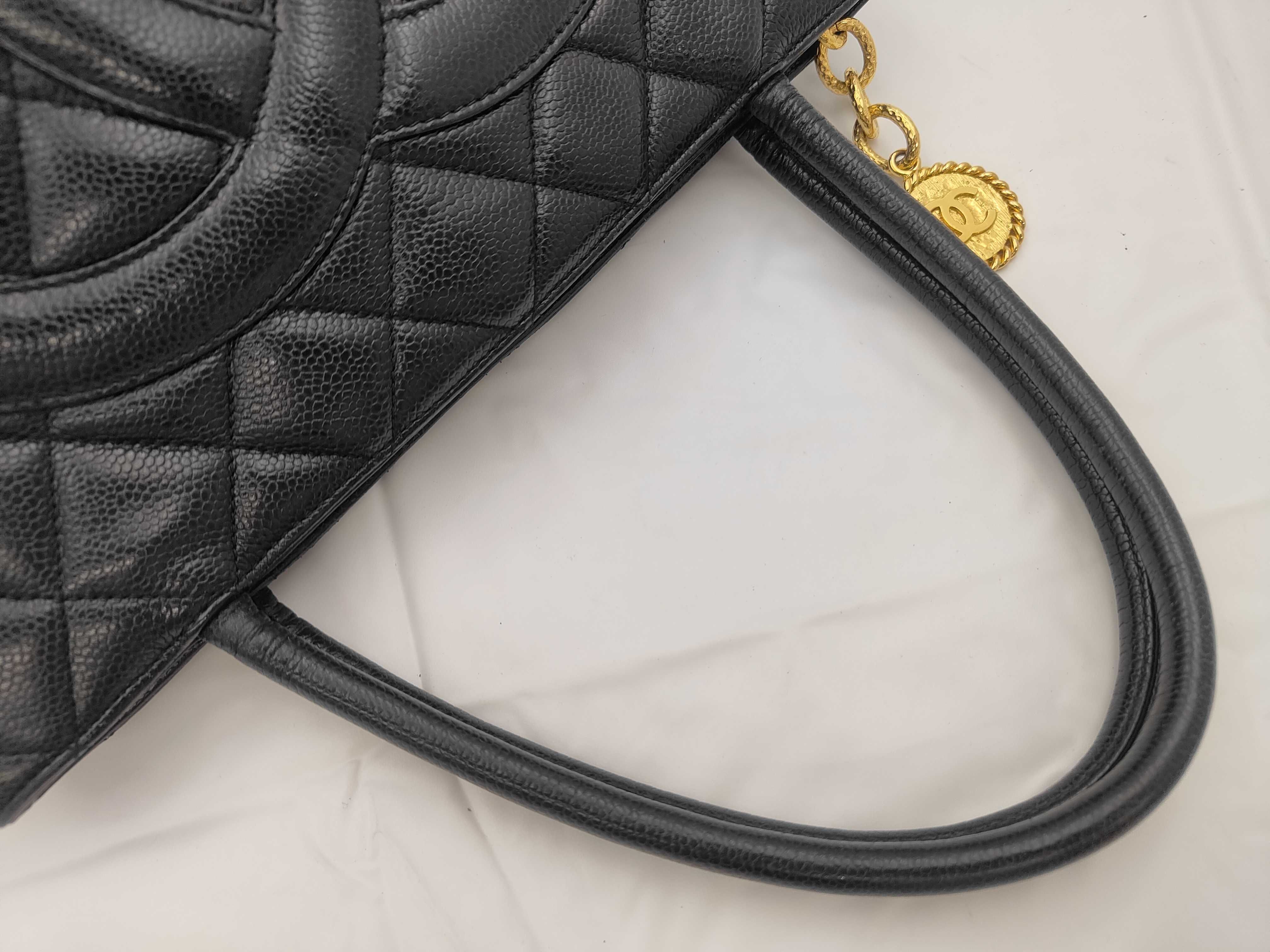 Caviar Skin Reissue Tote Bag (Black) — view 3