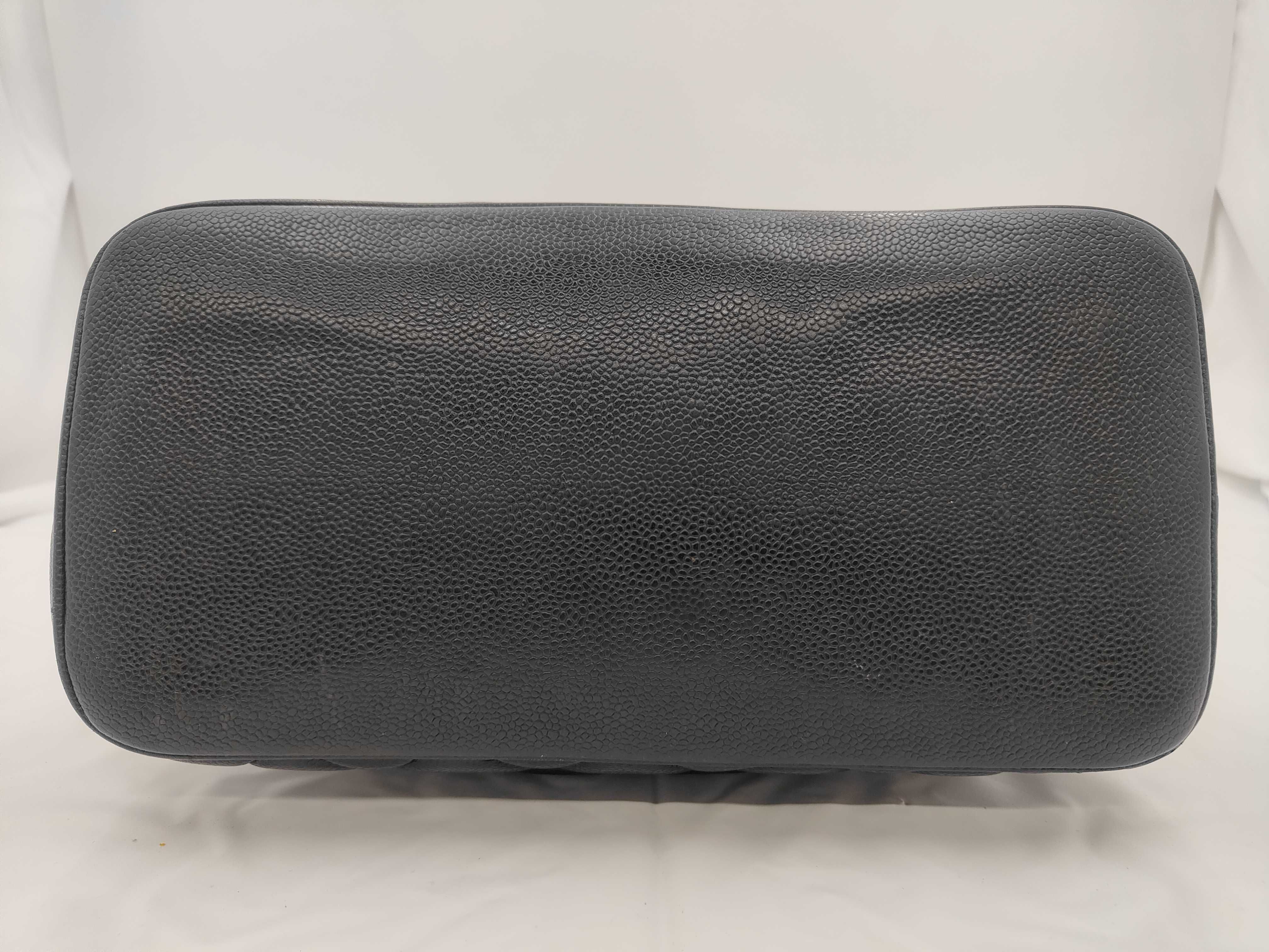 Caviar Skin Reissue Tote Bag (Black) — view 7