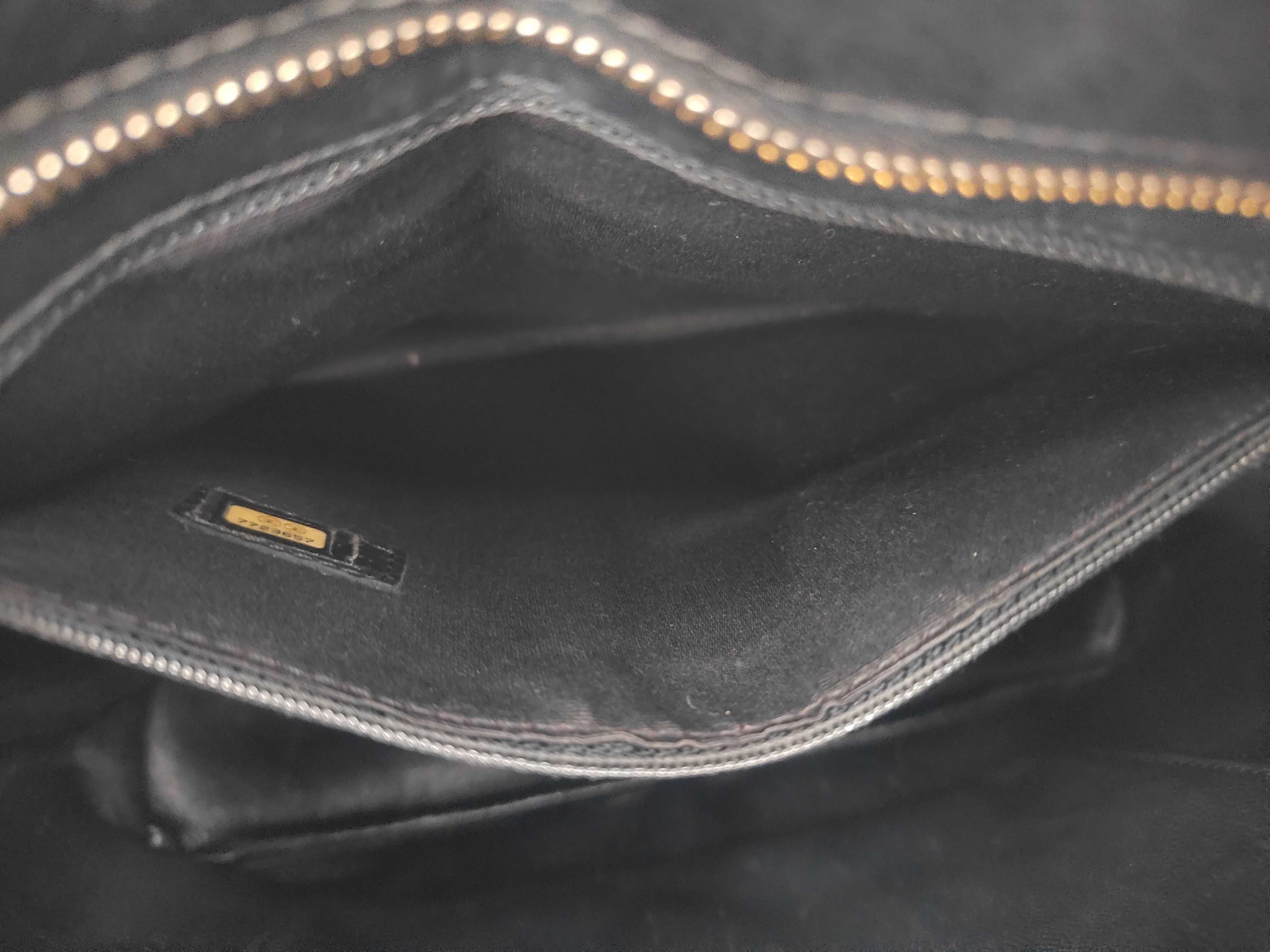 Caviar Skin Reissue Tote Bag (Black) — view 9