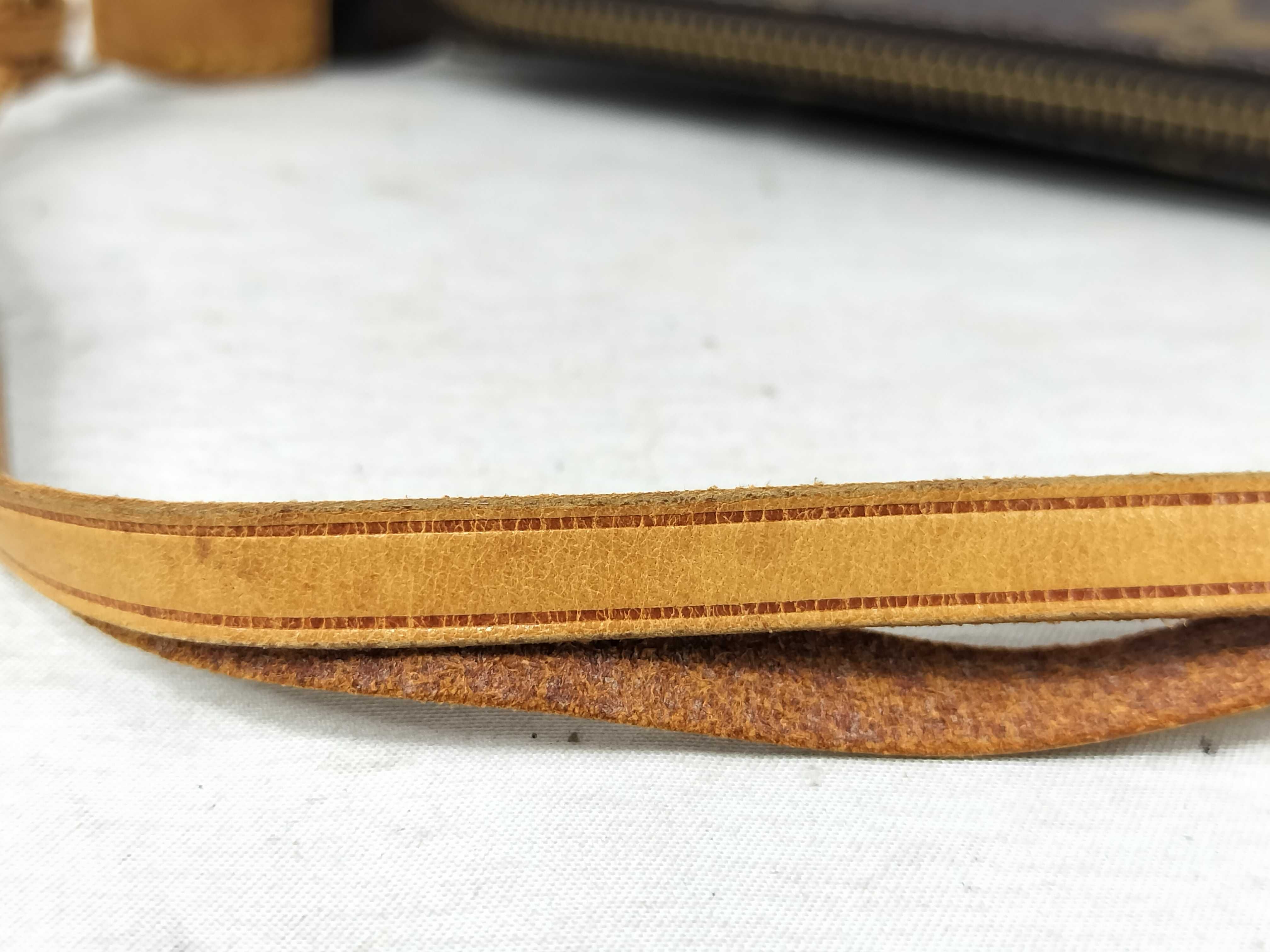 Monogram Pochette Accessoires Monogram M51980 Pouch — view 4