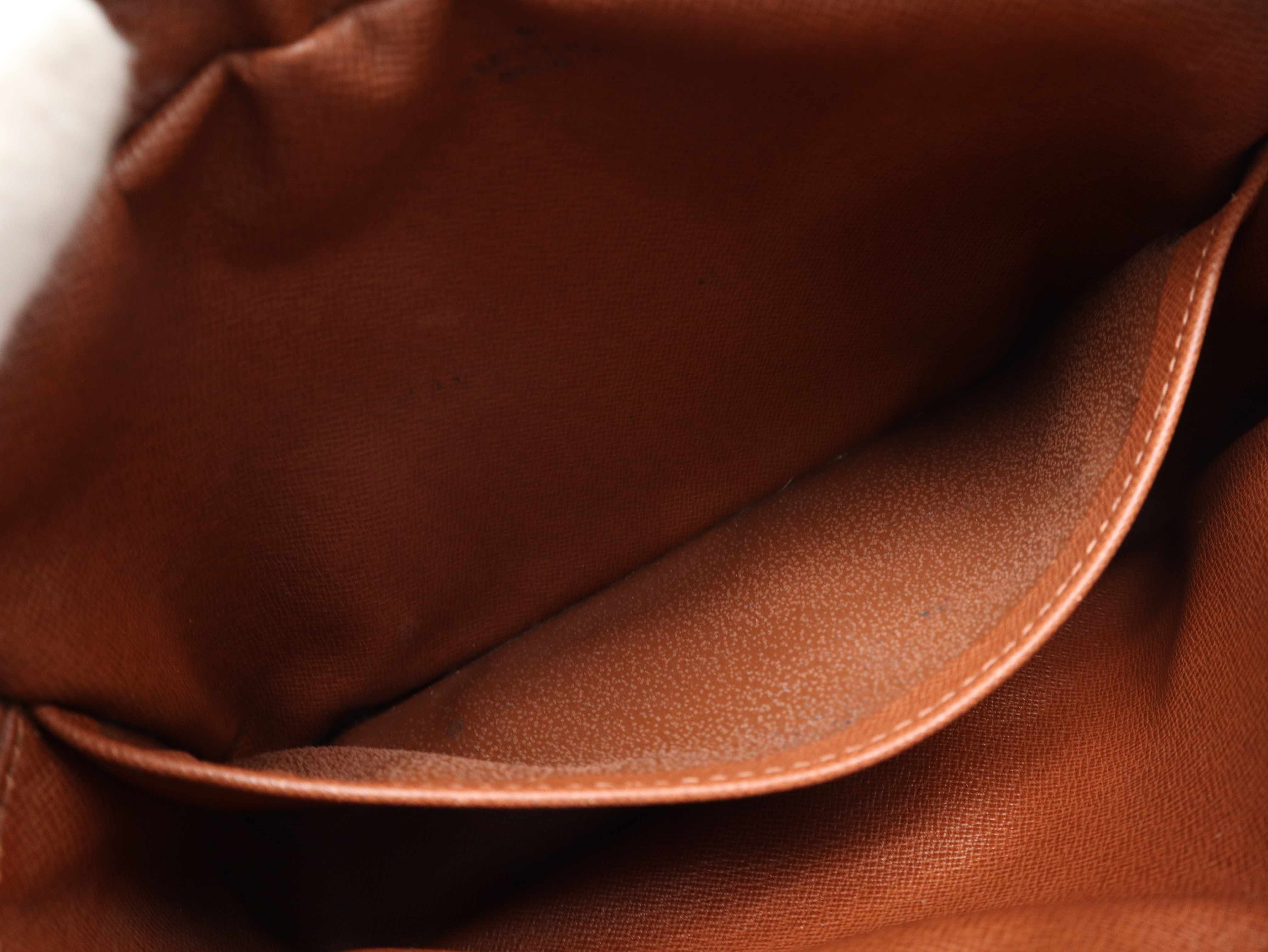 M51847 Monogram Compiegne 23 Second Bag — view 8
