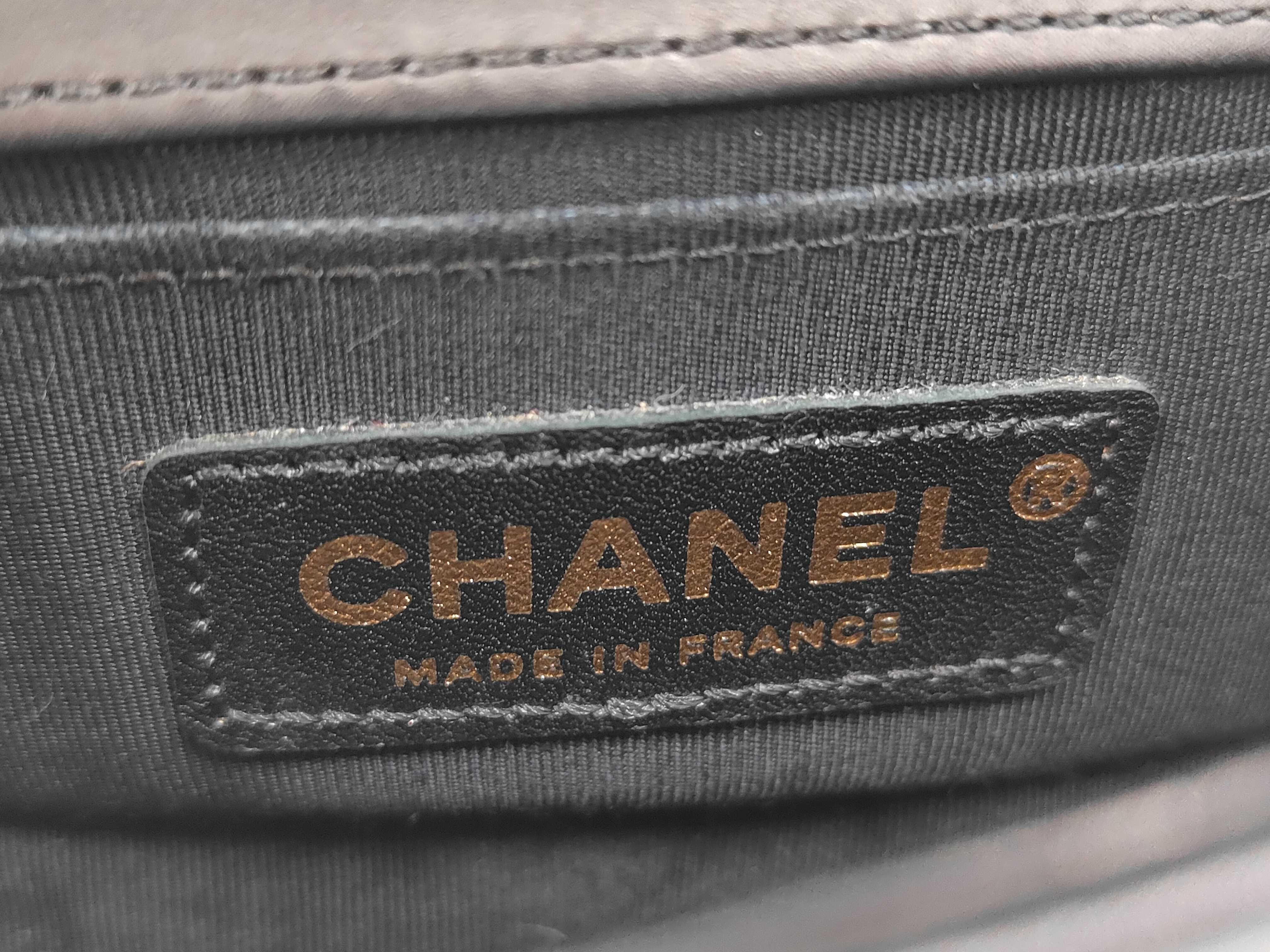 Lambskin Black Boy Chanel Shoulder Bag (Serial Number 17) — view 15