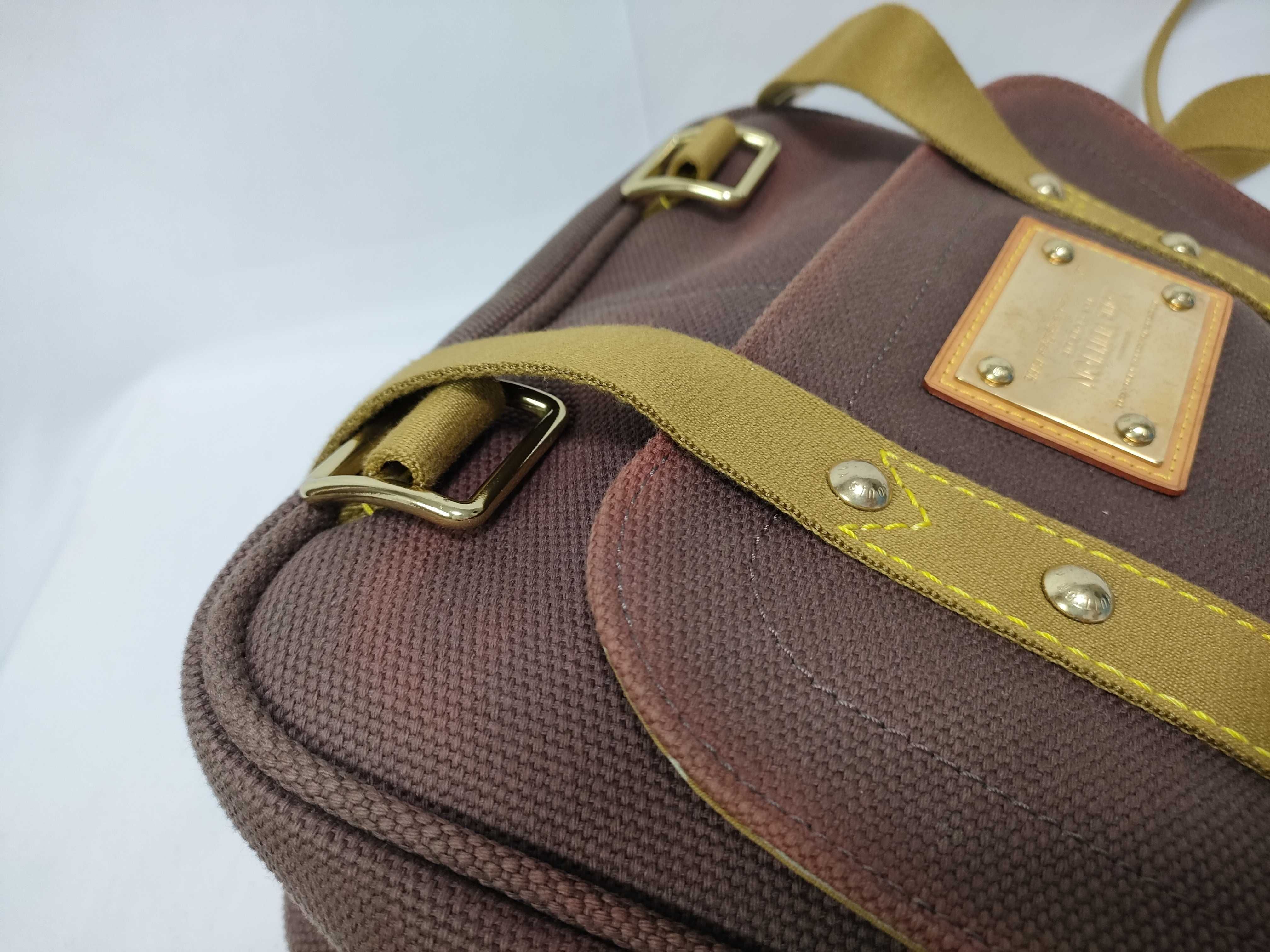 Buzas PM Shoulder Bag — view 8