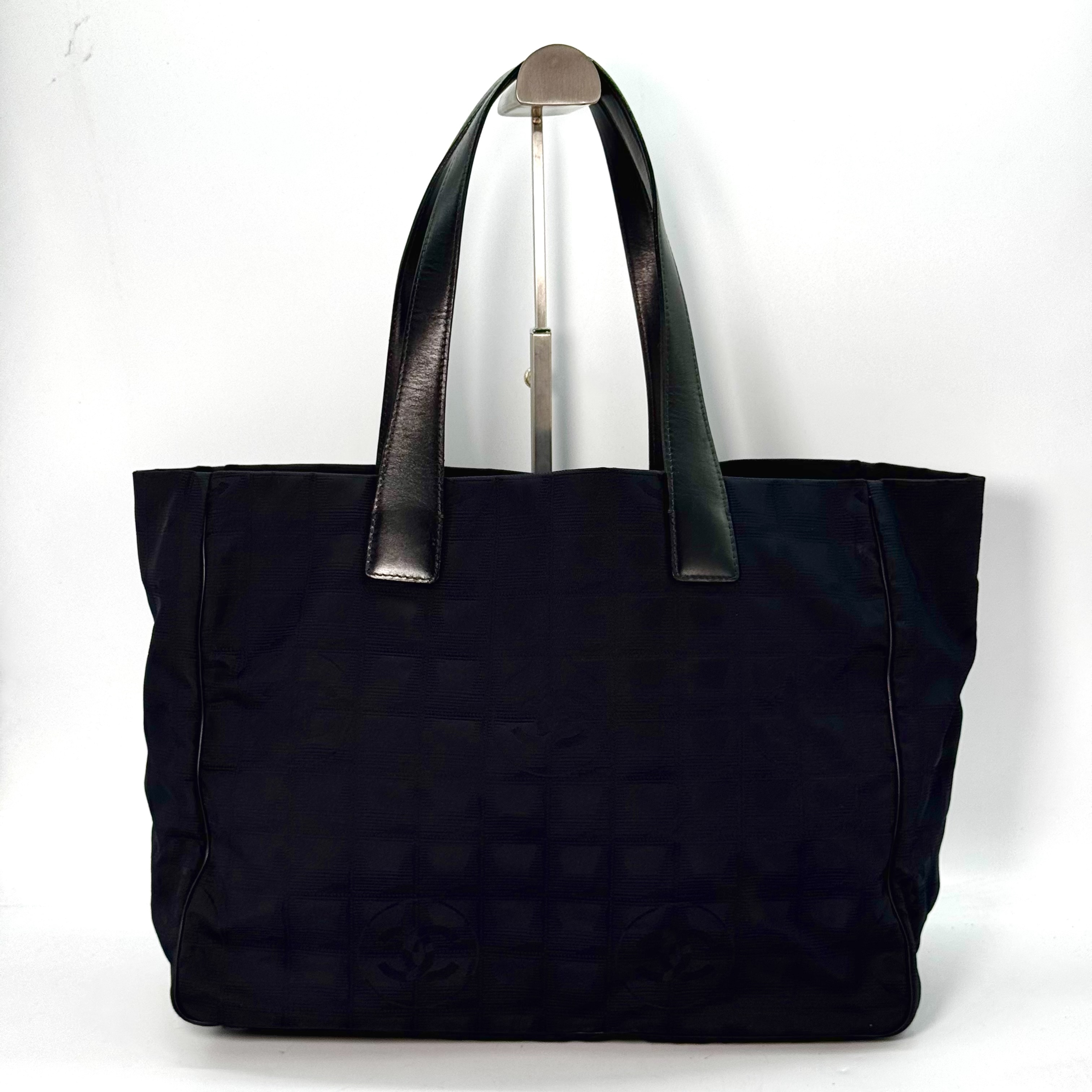 New Travel Line Tote Bag, Black, 268155829 Tote Bag