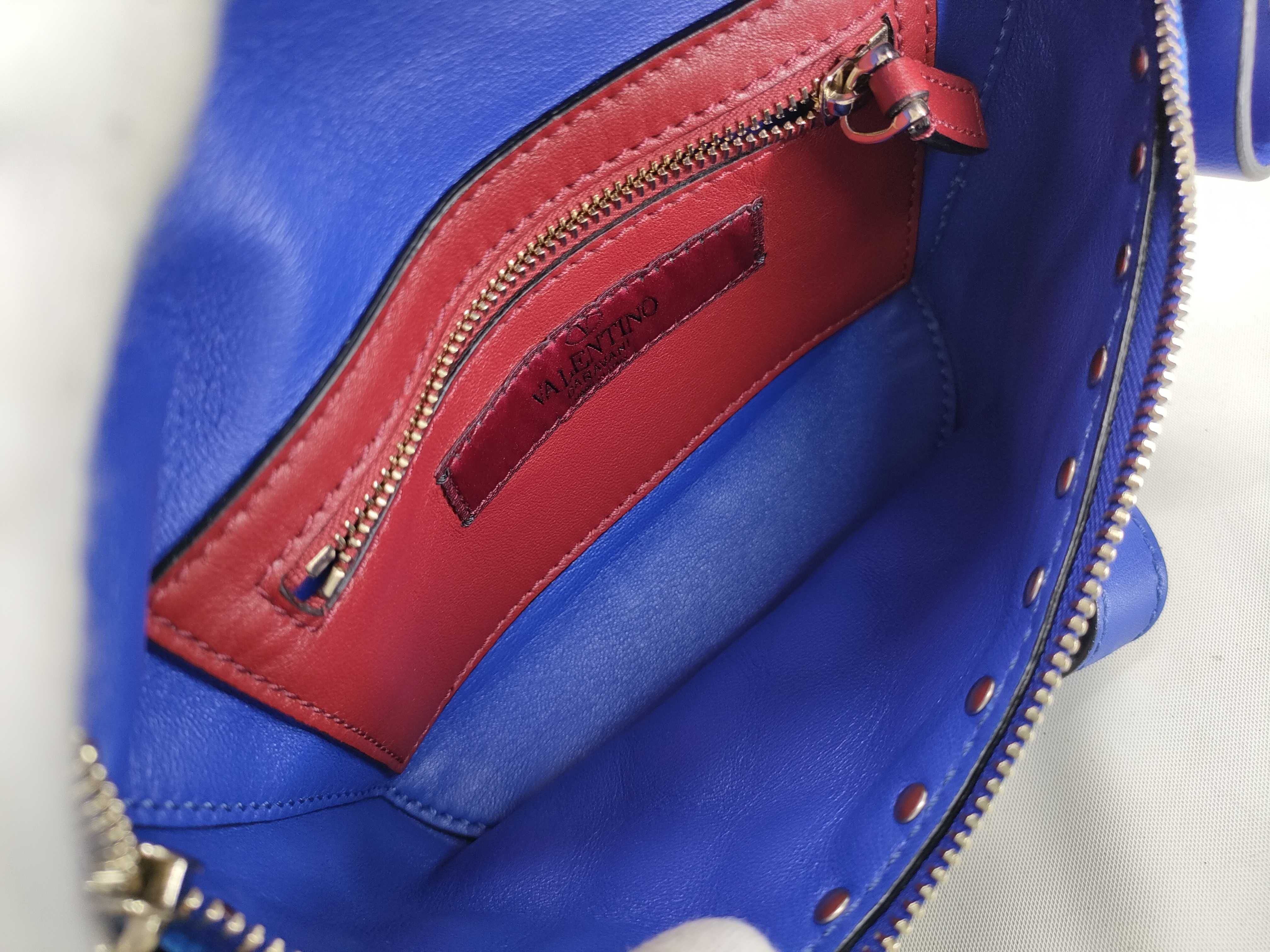 Rockstud Blue Velour Leather Waist Bag (Includes spare studs, dust bag, and booklet) — view 9