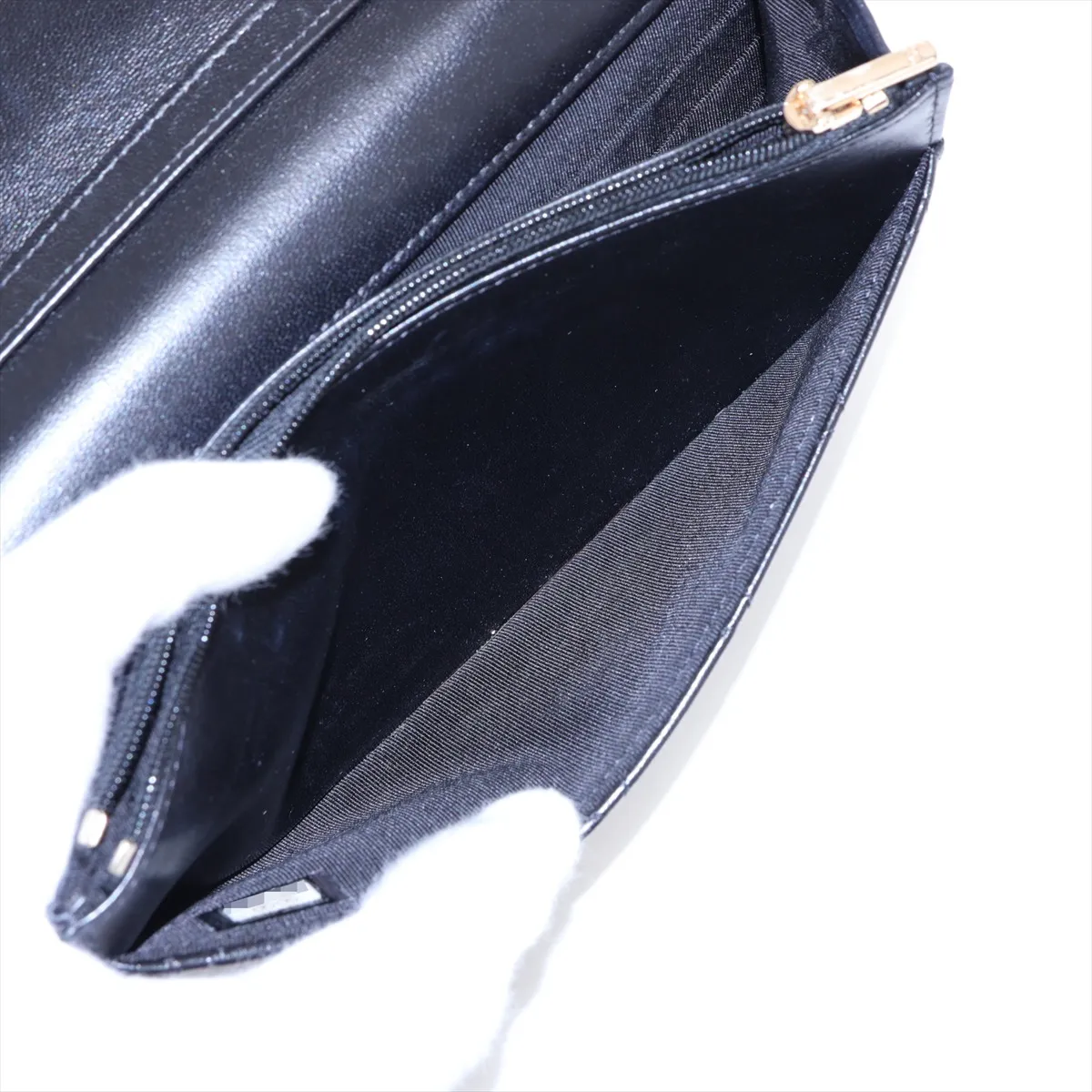 Matelassé Lambskin Chain Wallet, Black with Gold Hardware, 31110767, Serial Number 31 — view 11