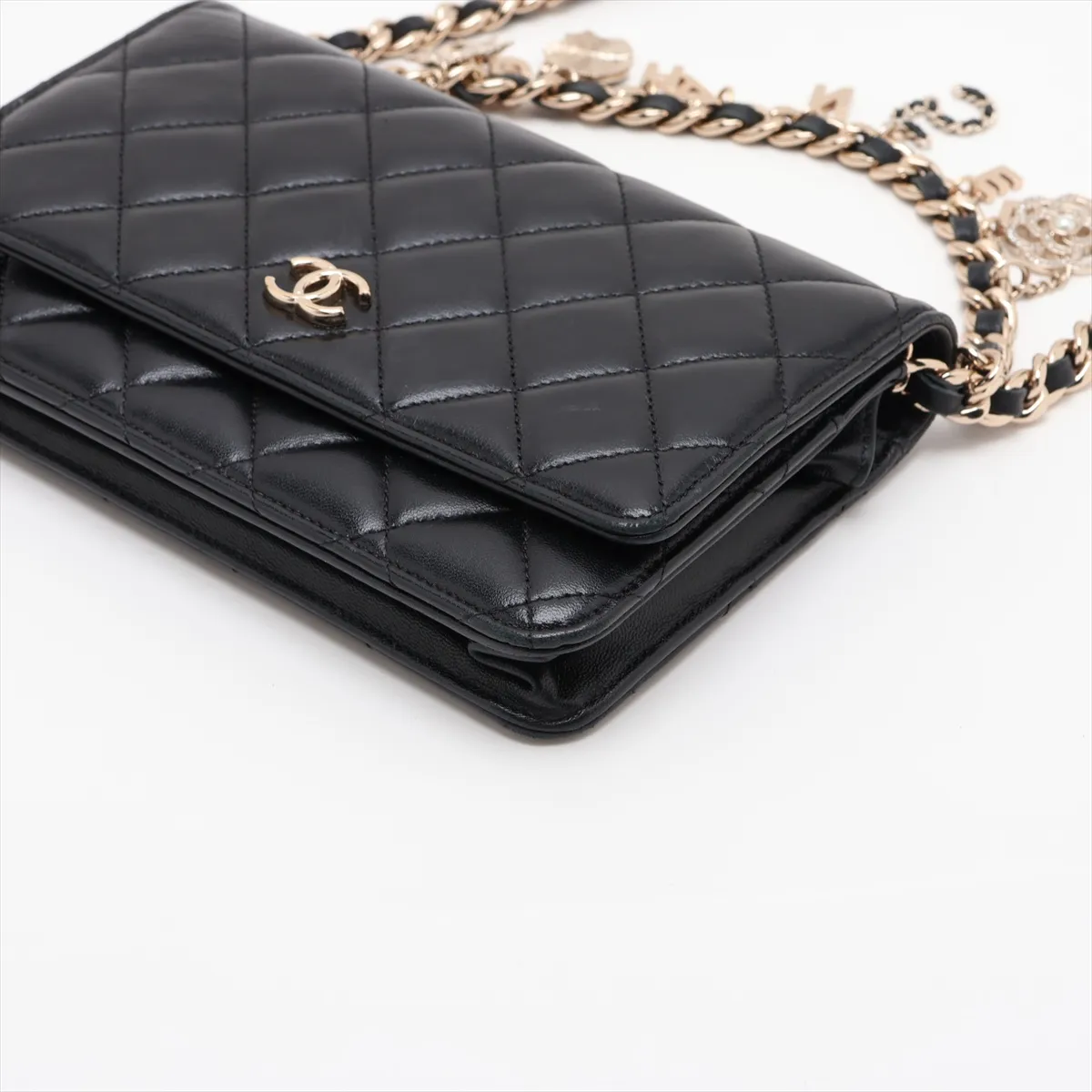 Matelassé Lambskin Chain Wallet, Black with Gold Hardware, 31110767, Serial Number 31 — view 3