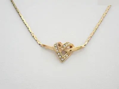 necklace, chain approximately 45cm