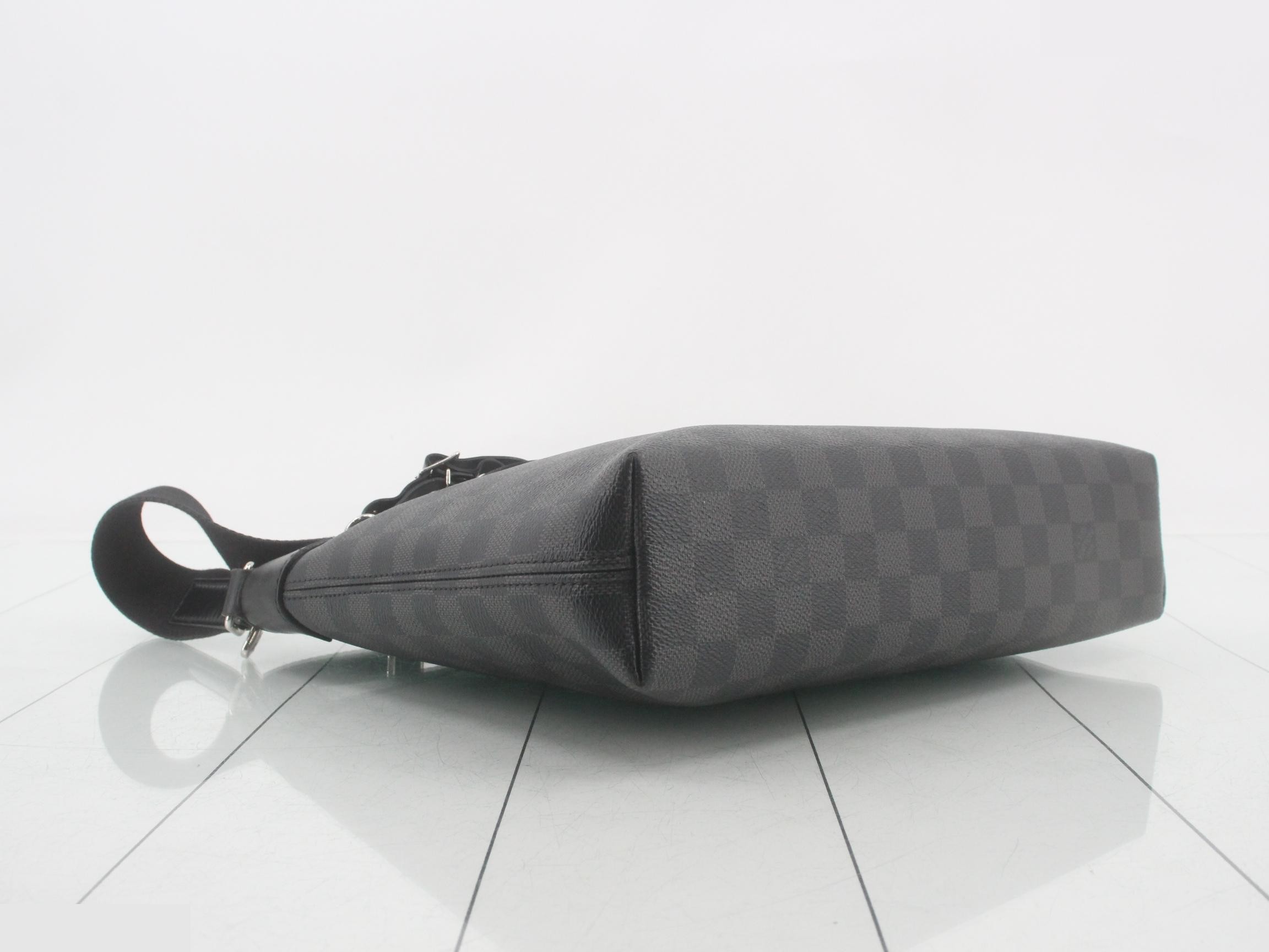 Damier Graphite Mick PM NM Shoulder Bag — view 5