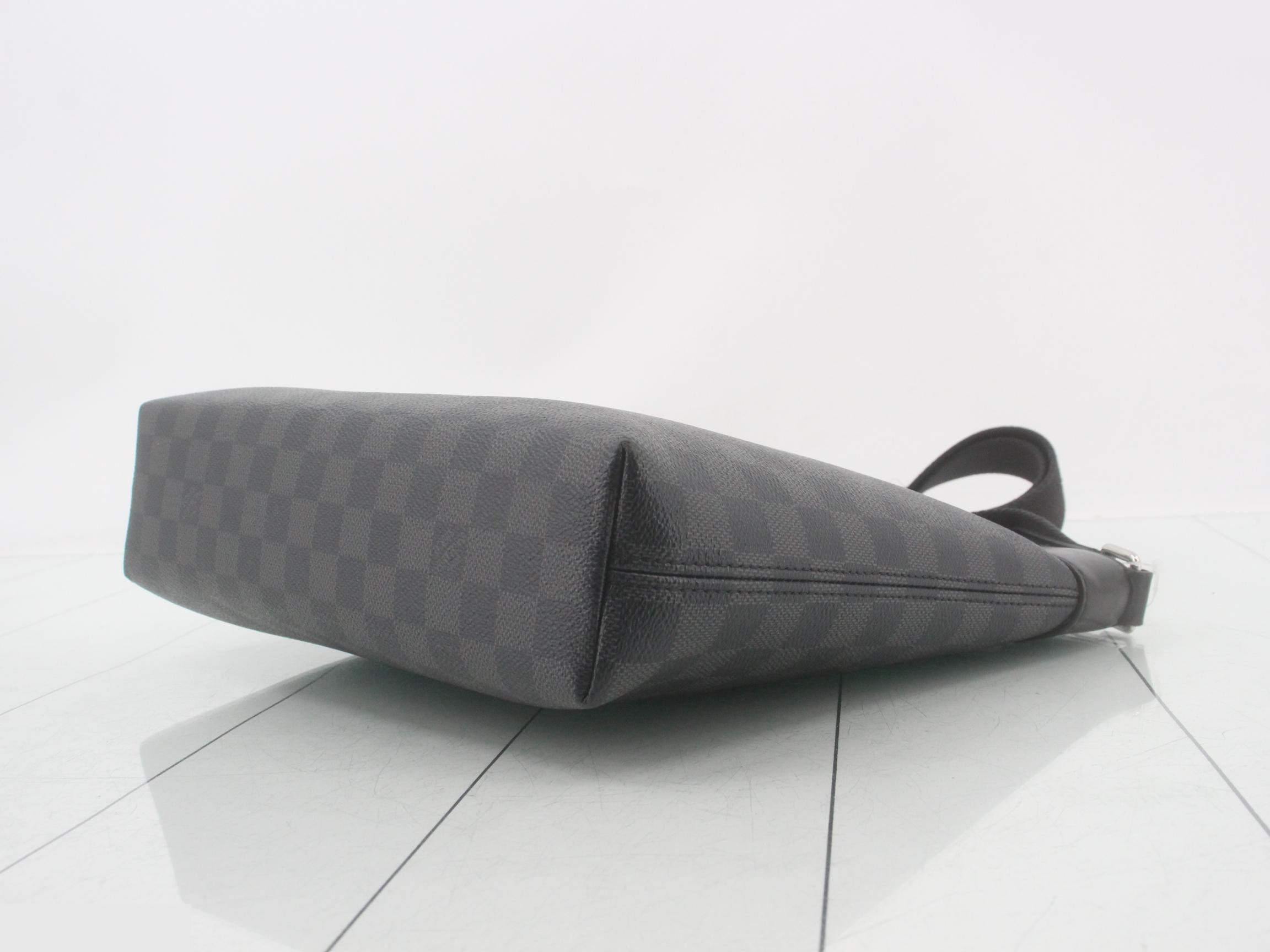 Damier Graphite Mick PM NM Shoulder Bag — view 6