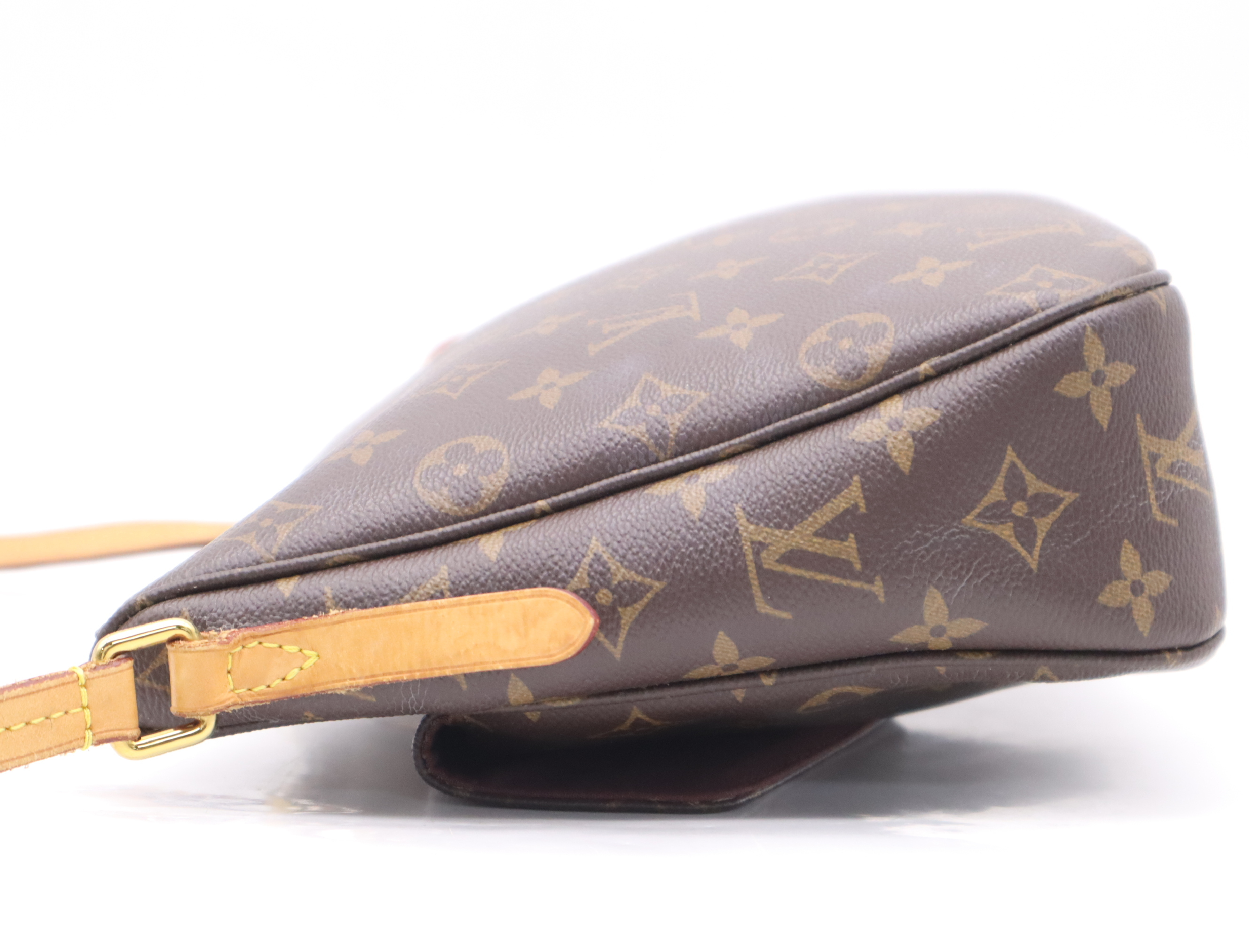 M41679 Monogram Mabillon Shoulder Bag — view 3