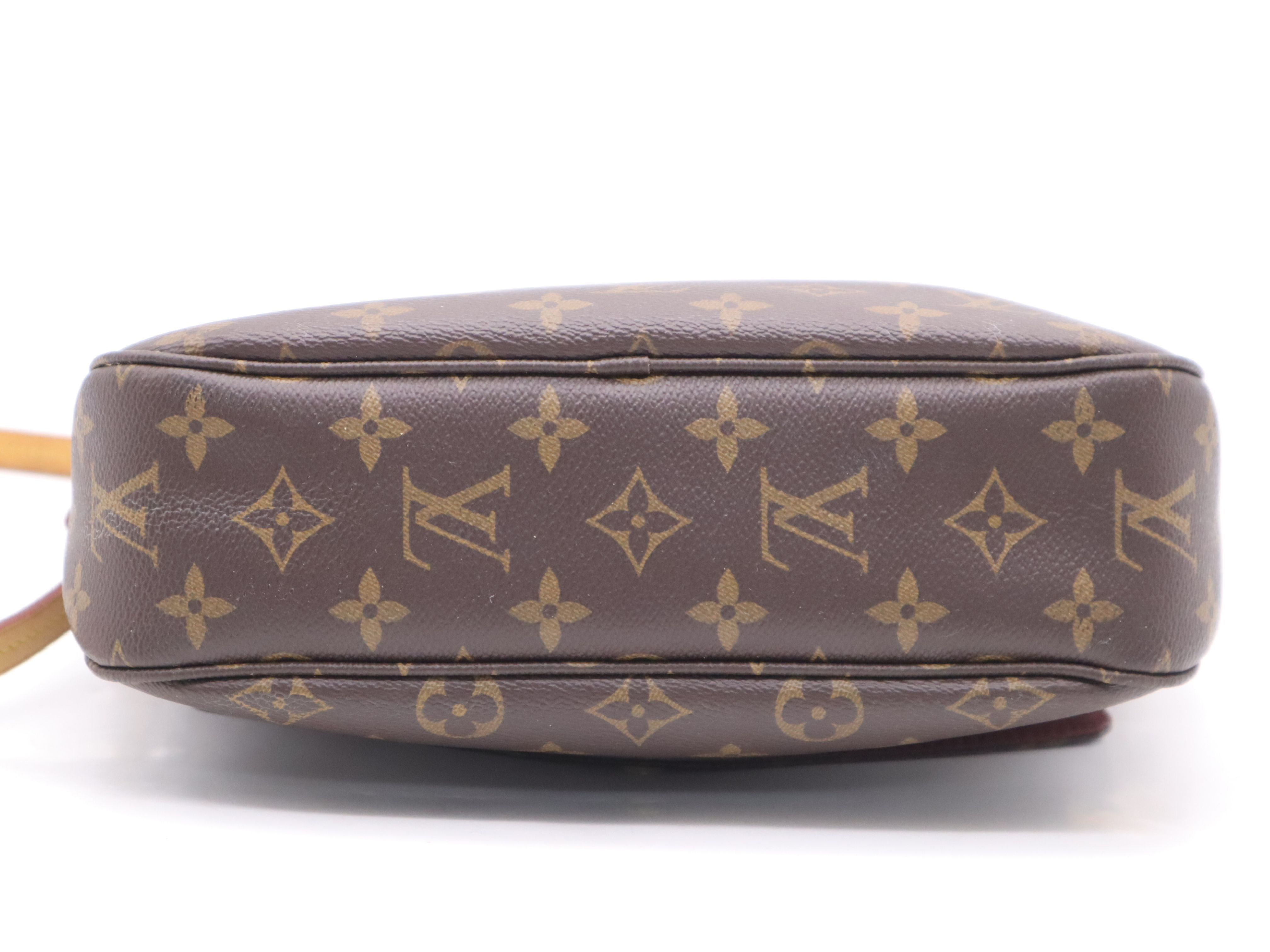 M41679 Monogram Mabillon Shoulder Bag — view 4