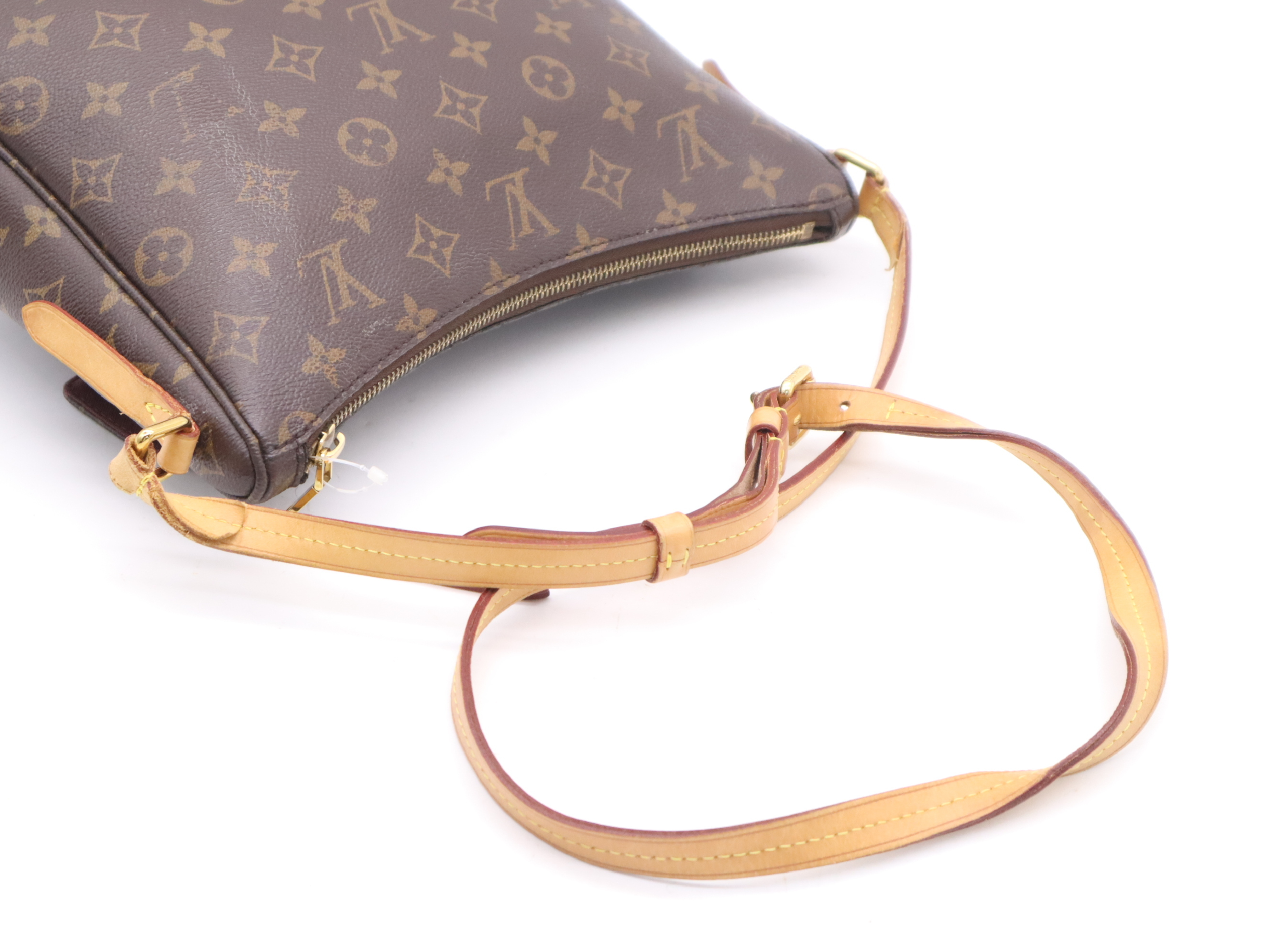 M41679 Monogram Mabillon Shoulder Bag — view 6