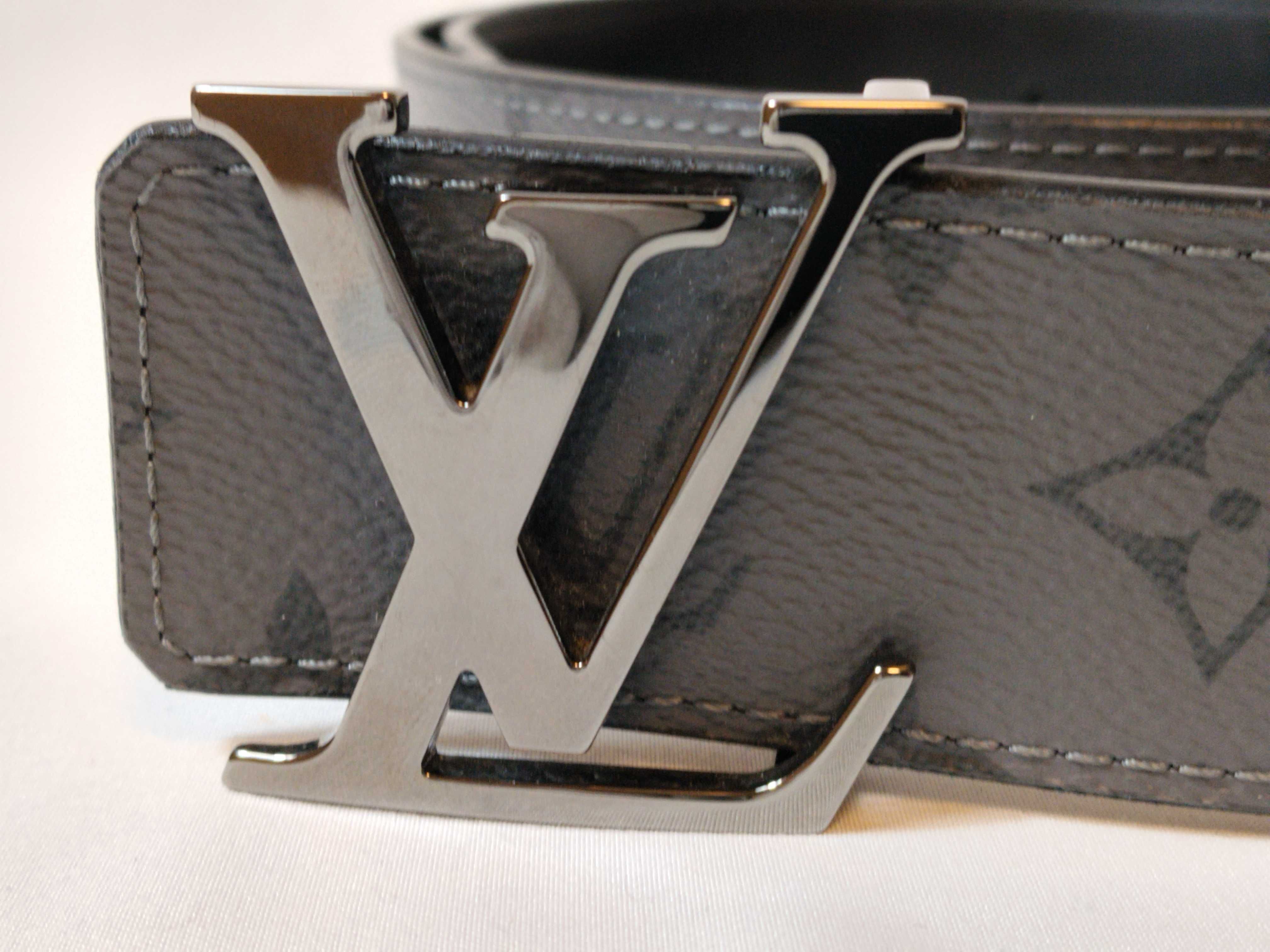 Monogram M0285 Belt LV Initials Reversible Eclipse Belt — view 2