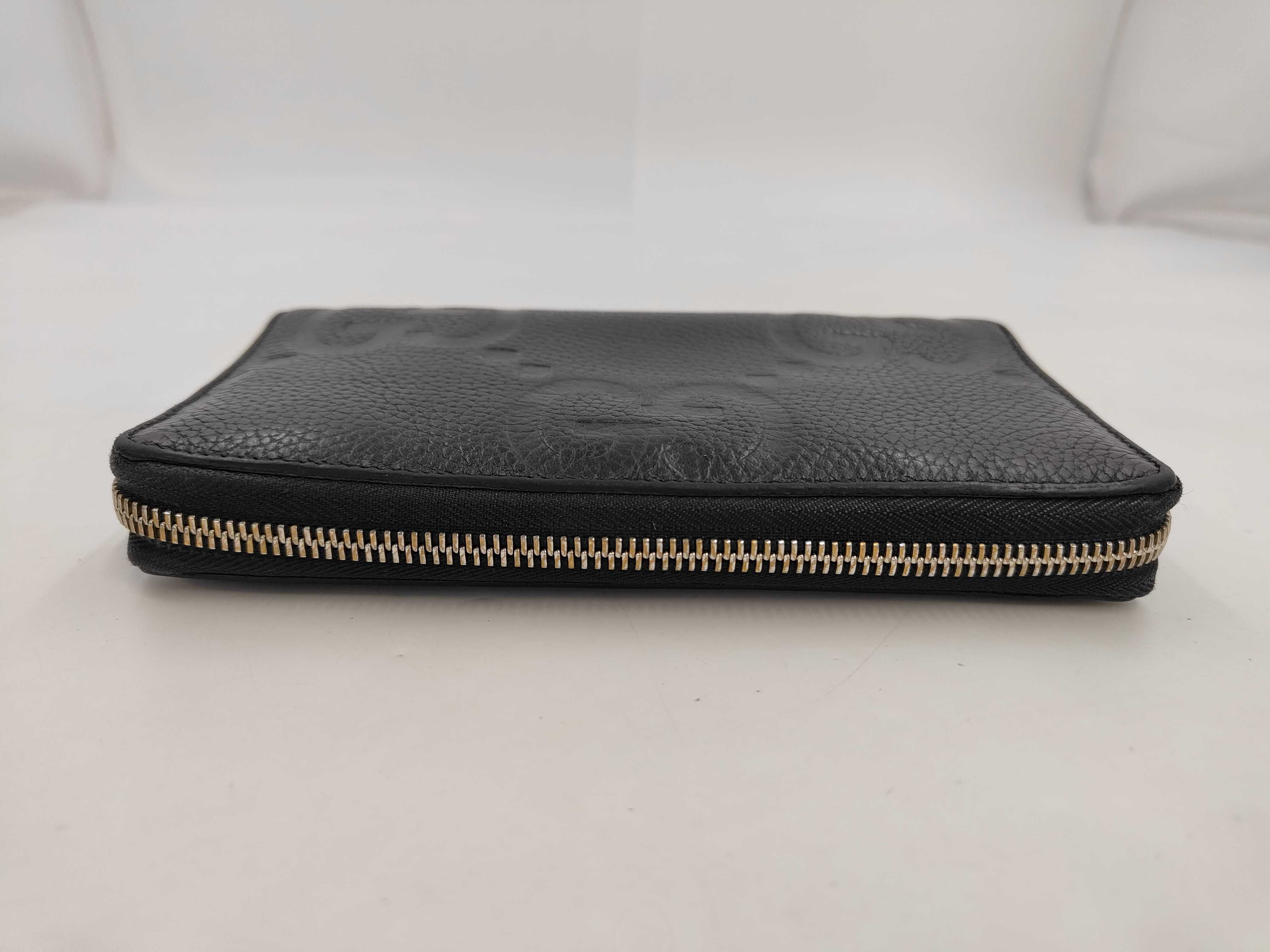 wallet — view 5