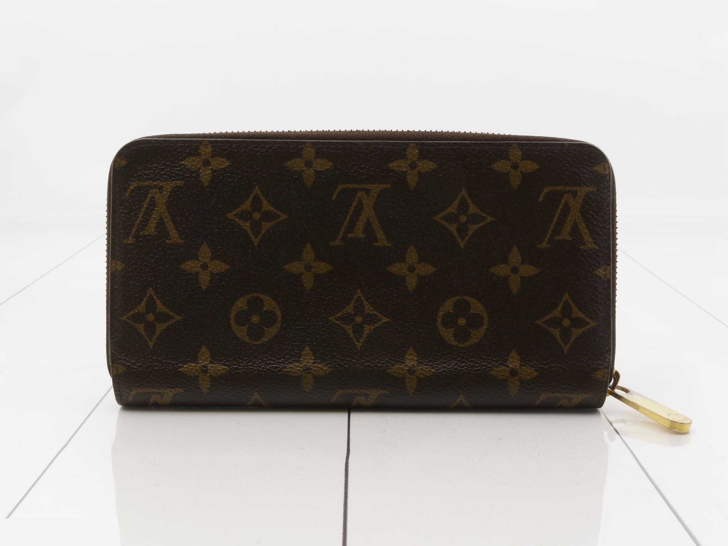 Zippy Wallet Rose Ballerine Monogram — view 2