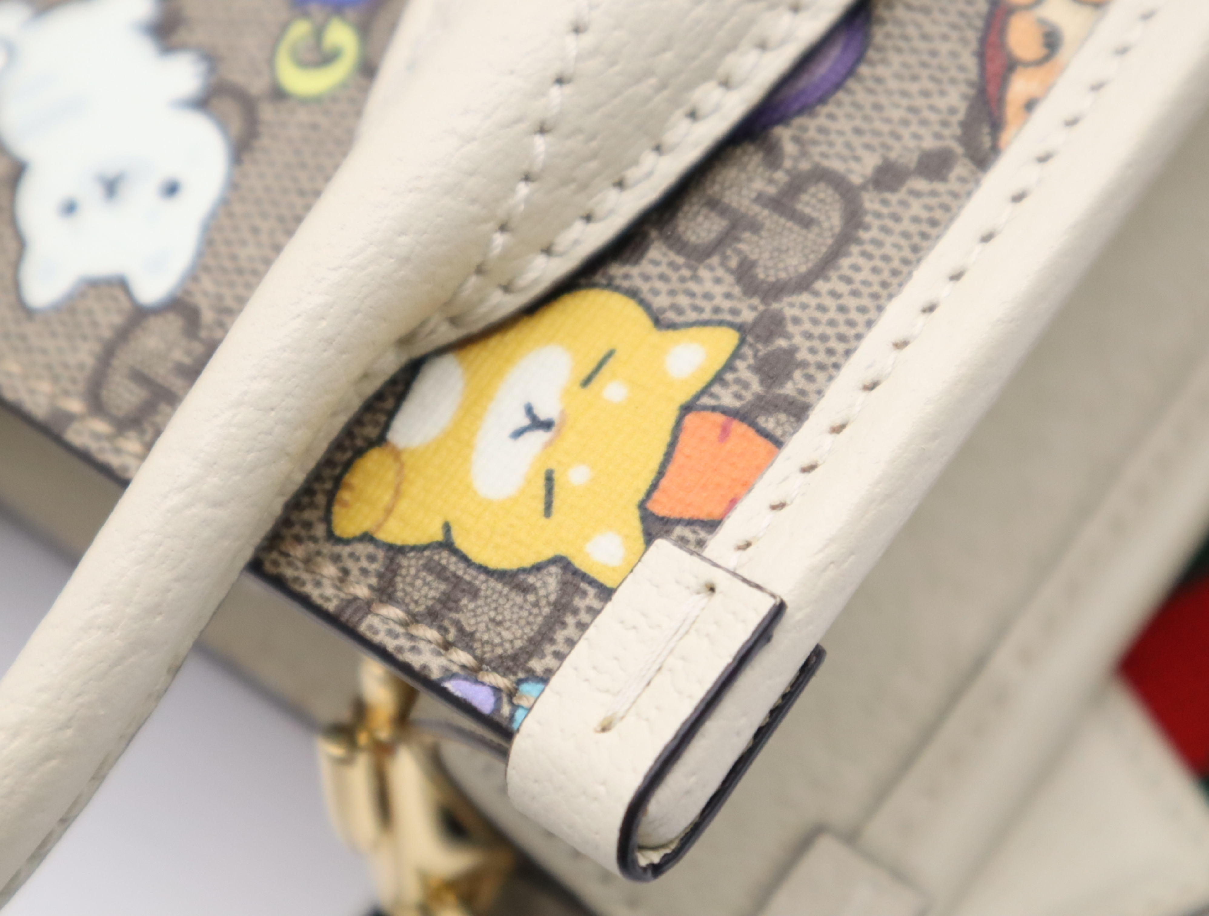 699406 PVC x Leather Gucci x Pikarar GG Supreme 2-Way Handbag Beige x White with Shoulder Strap — view 9