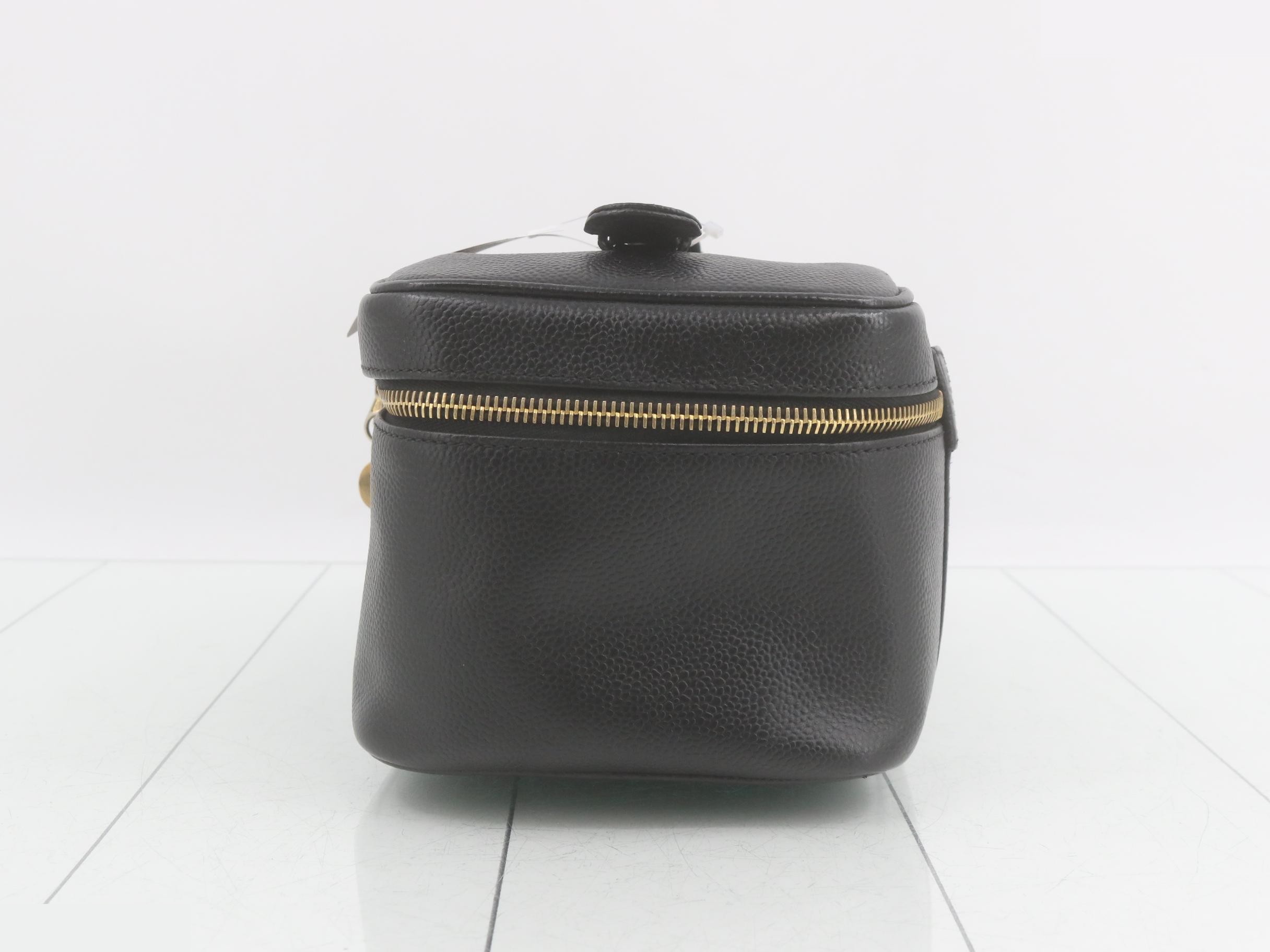 Caviar skin (bag) / Vanity — view 3