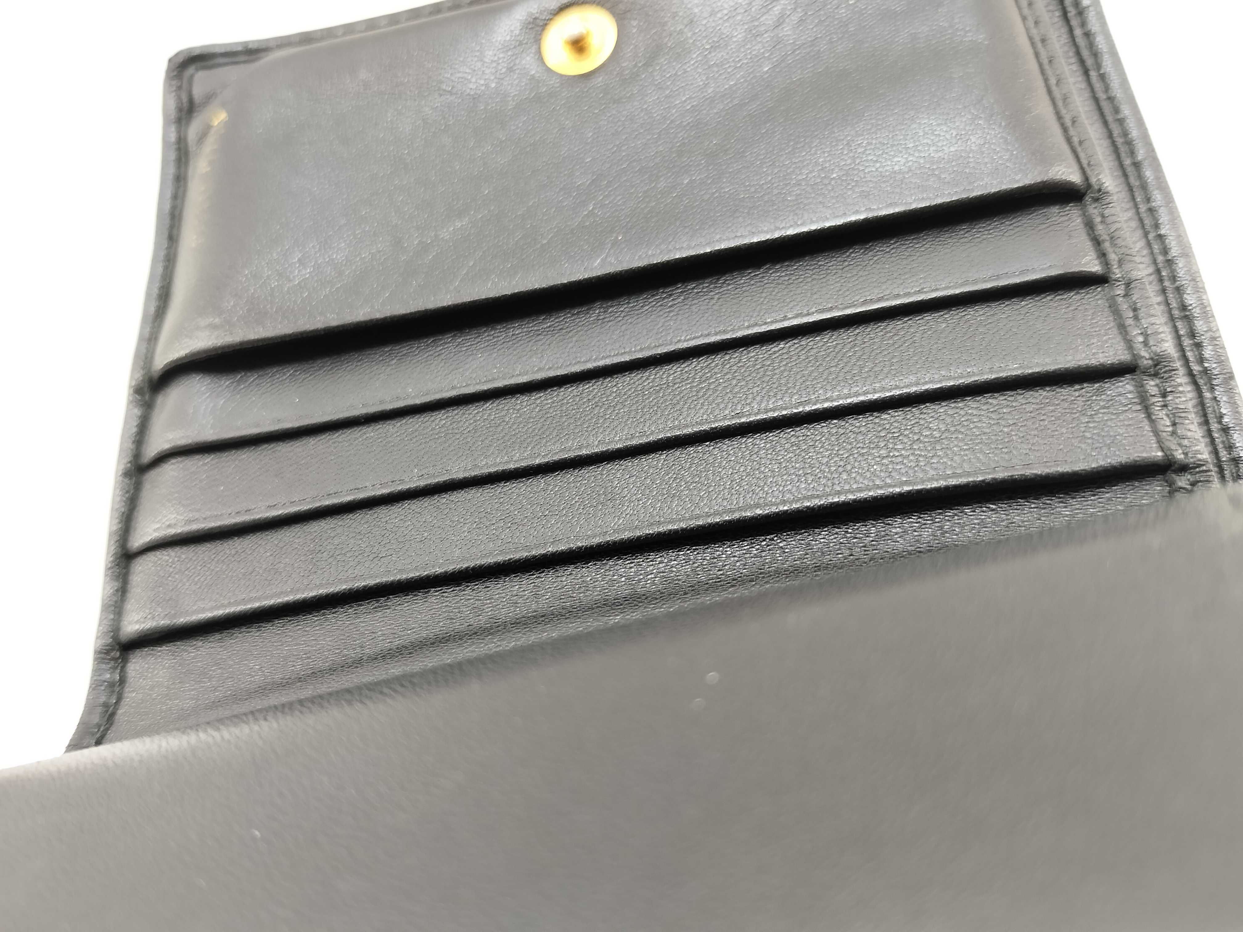 bi-fold wallet — view 11