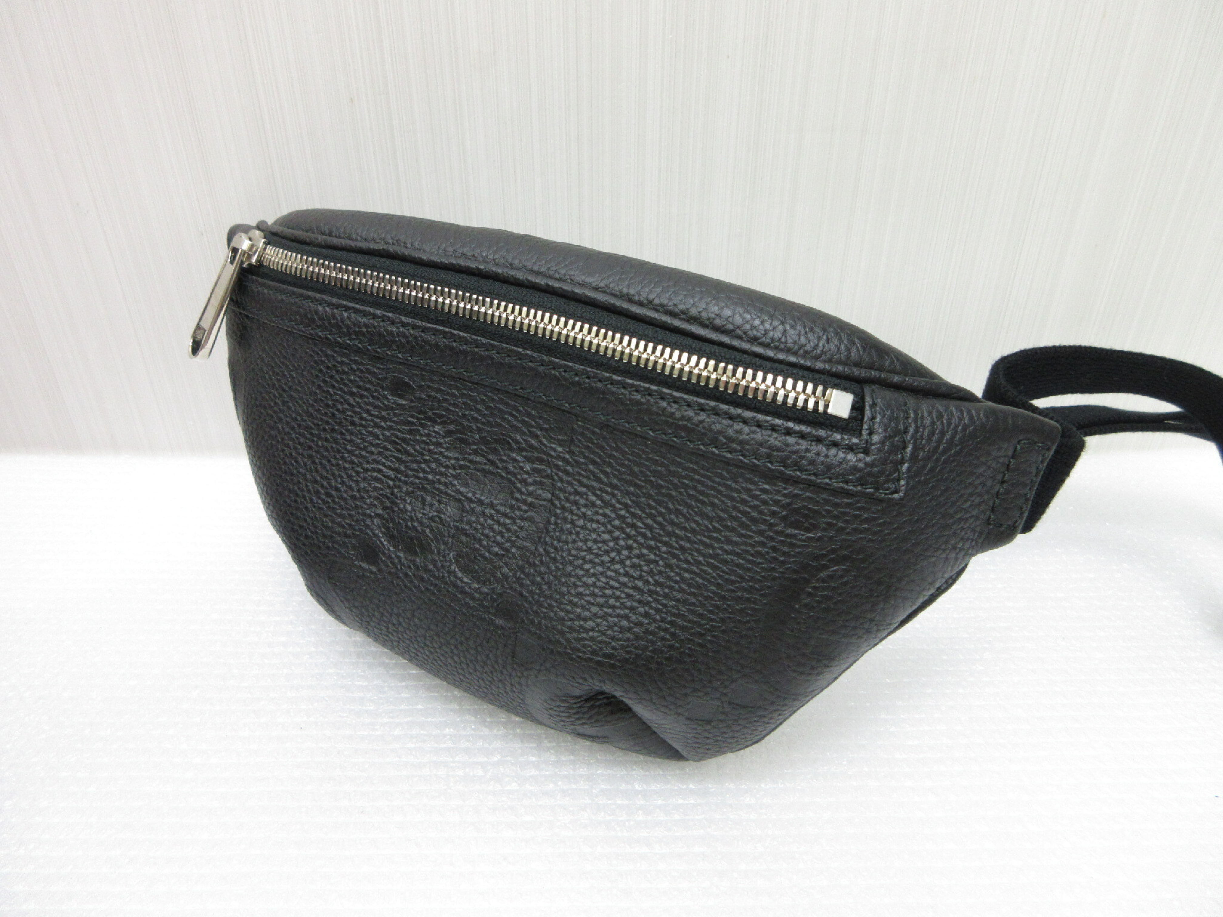 GG Embossed 658582 Jumbo GG Small Belt Bag — view 2