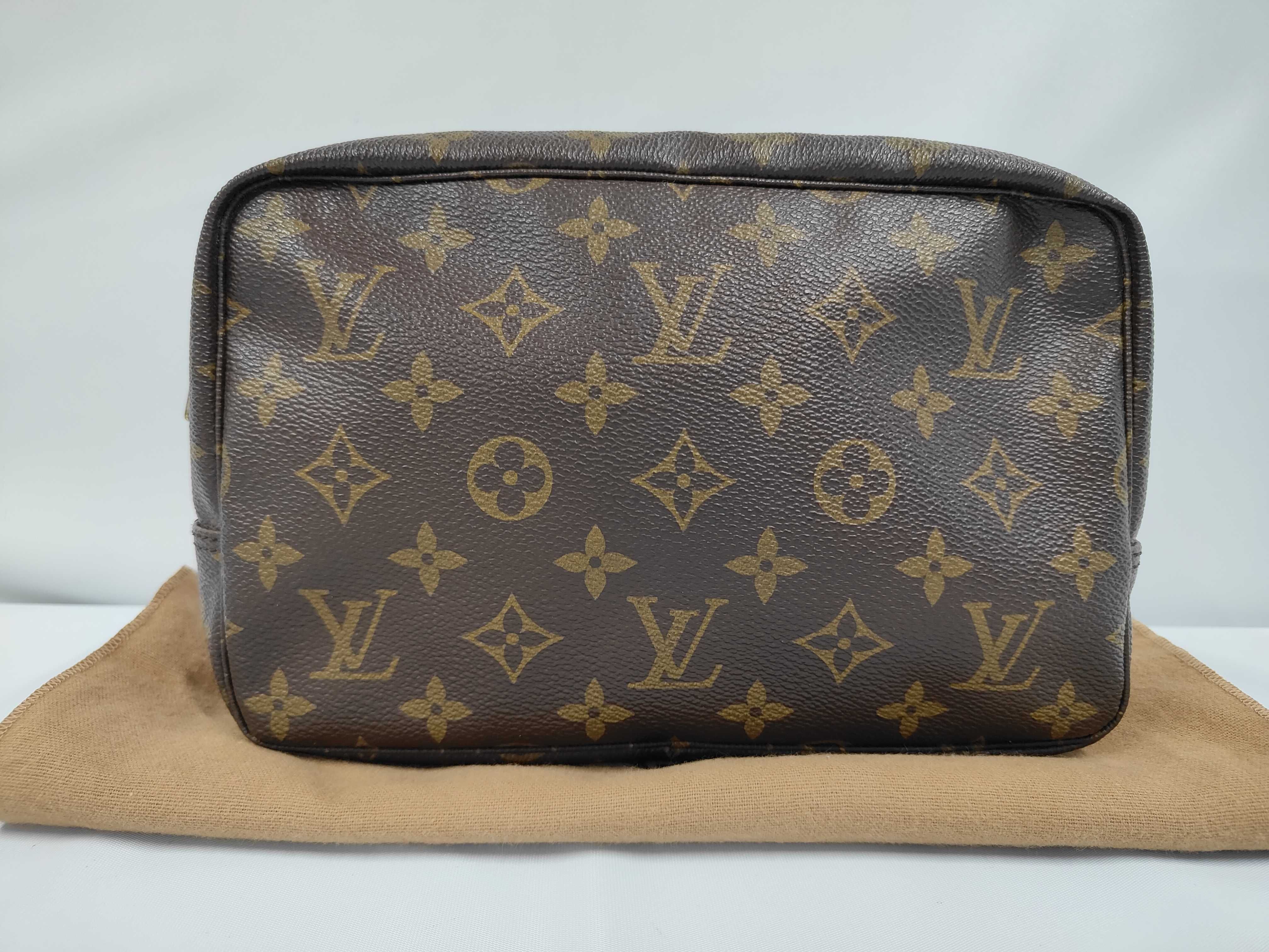 LV Monogram Trousses Toilette M47524 TH0950 Second Bag
