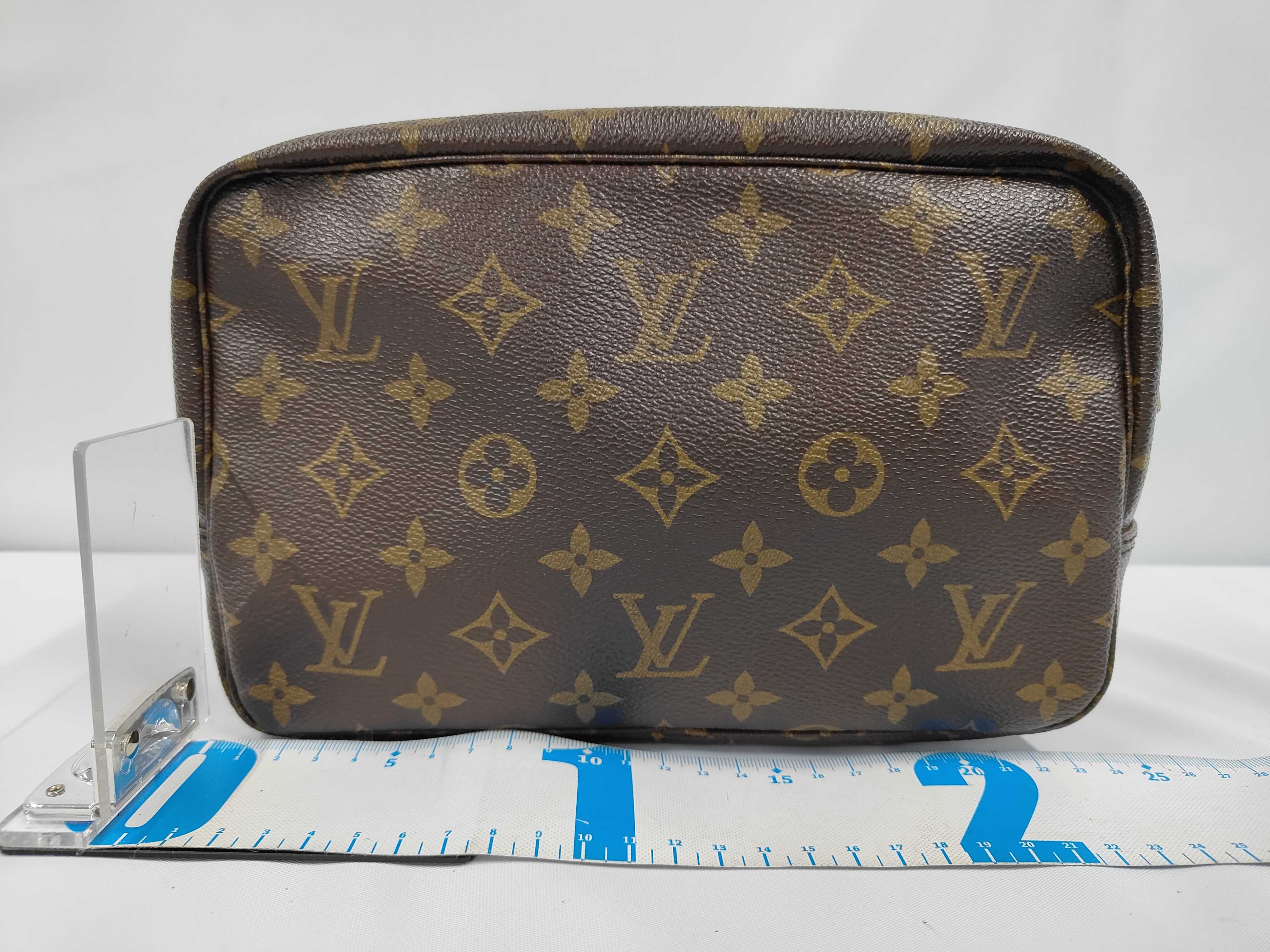 LV Monogram Trousses Toilette M47524 TH0950 Second Bag — view 2