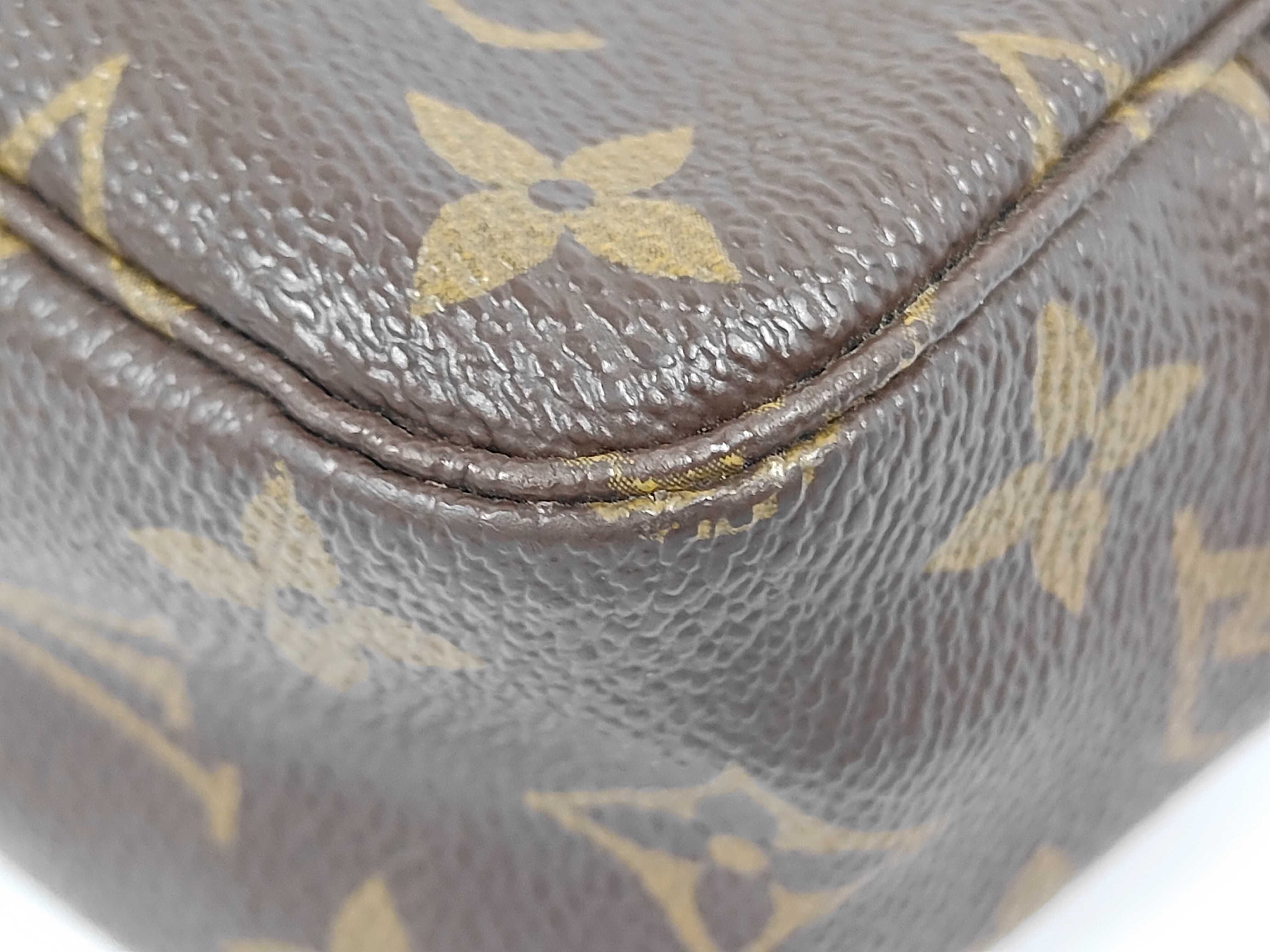 LV Monogram Trousses Toilette M47524 TH0950 Second Bag — view 4