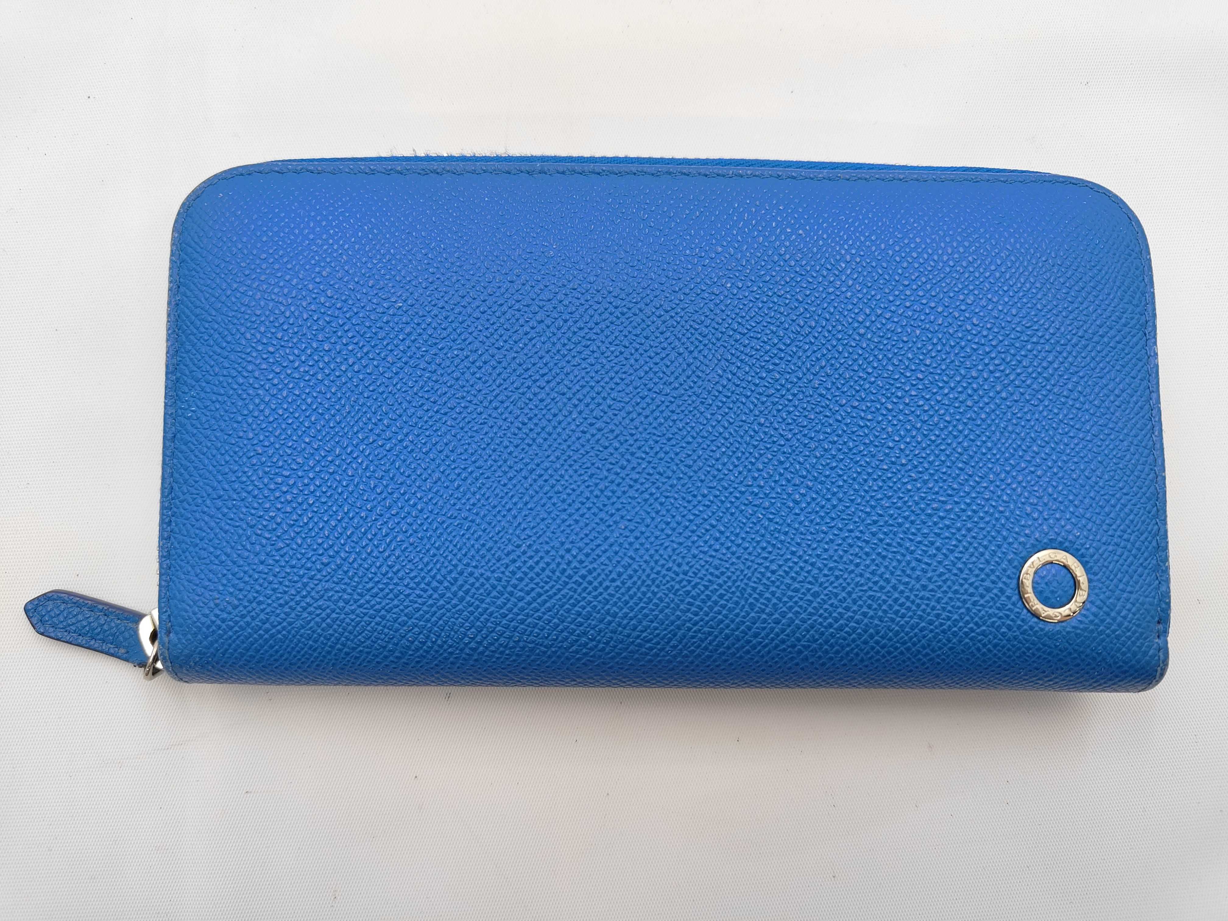 B.zero1 Leather Round Zip Wallet