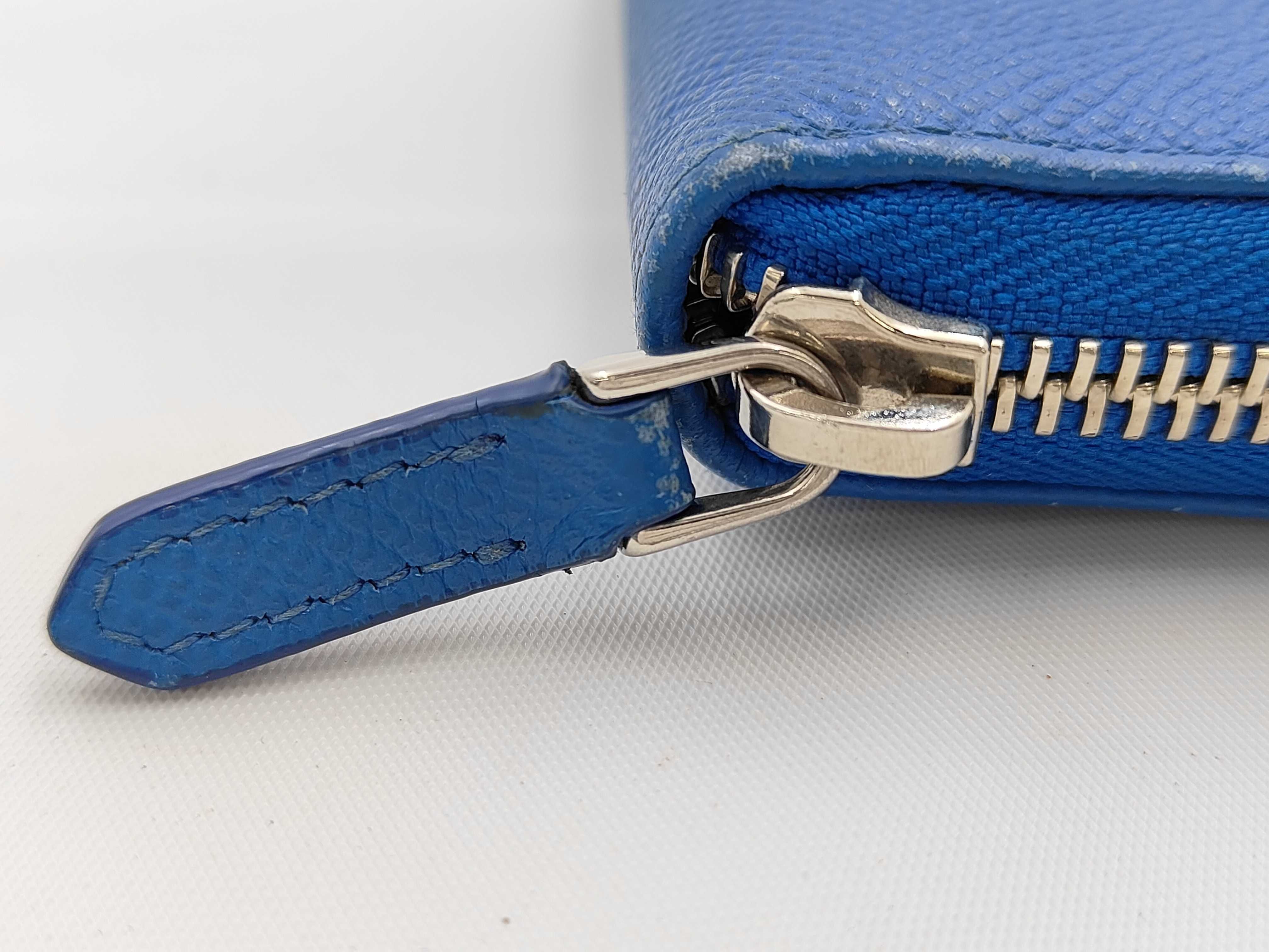 B.zero1 Leather Round Zip Wallet — view 7