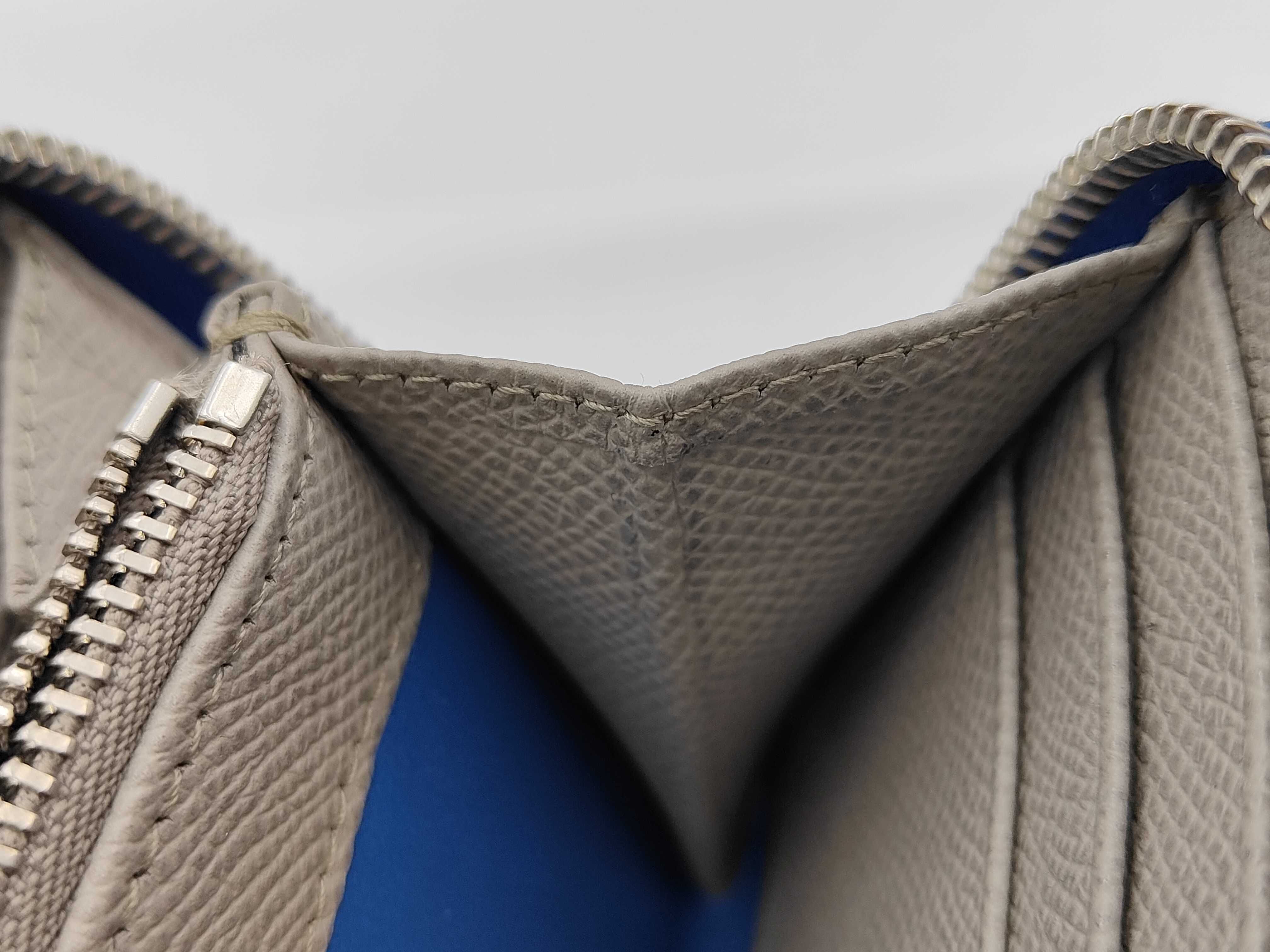 B.zero1 Leather Round Zip Wallet — view 9