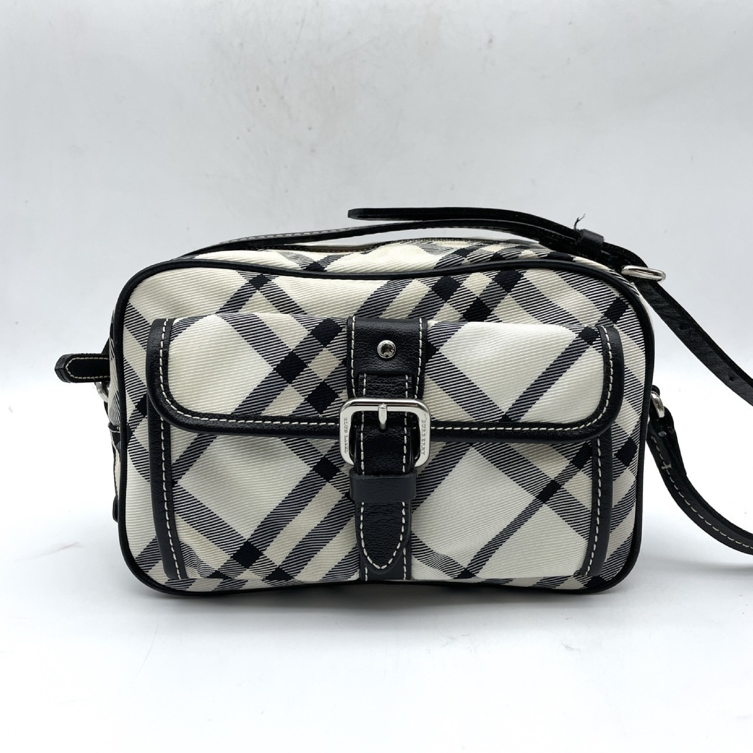 Nova Check Shoulder Bag