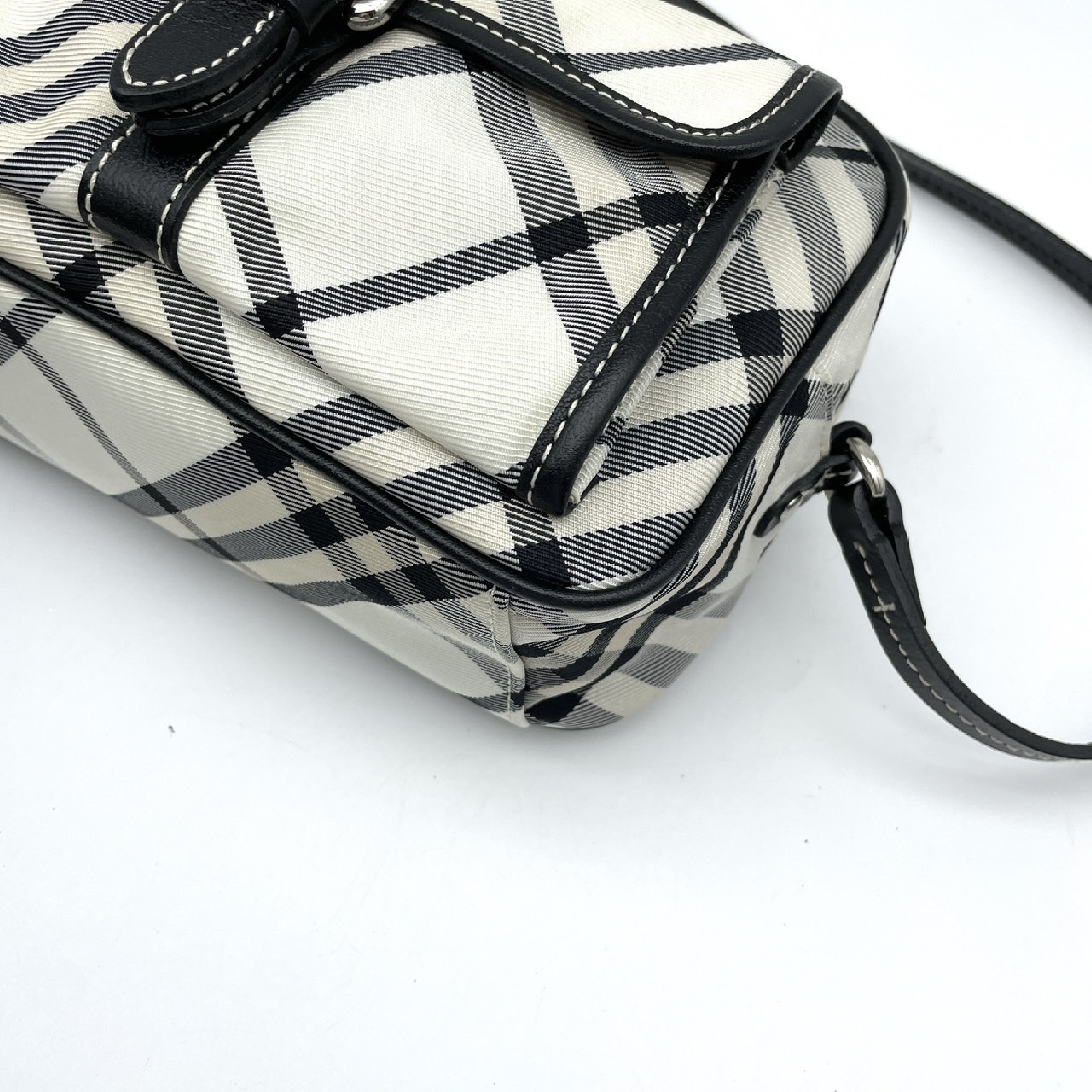 Nova Check Shoulder Bag — view 6