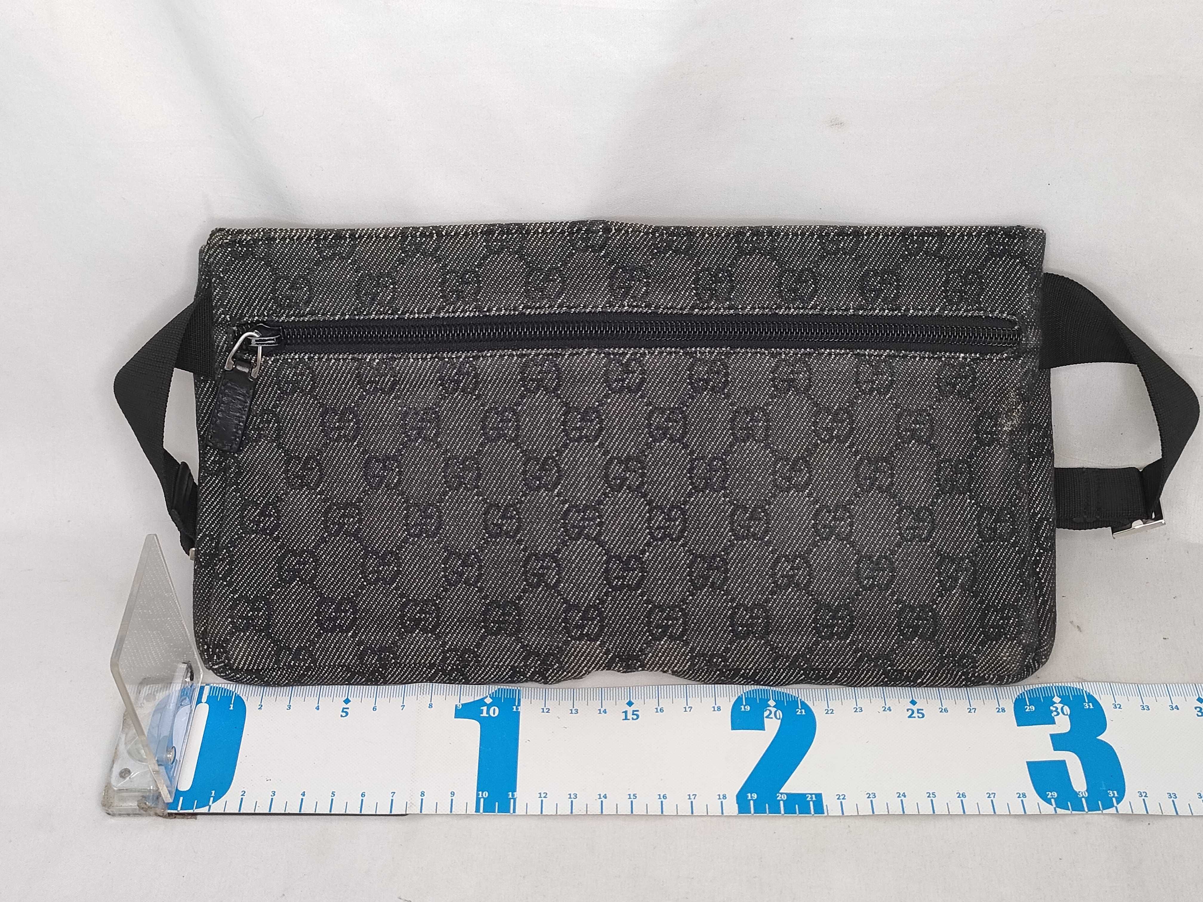 GG Canvas Body Bag, Gucci GG Canvas Shoulder Bag — view 2