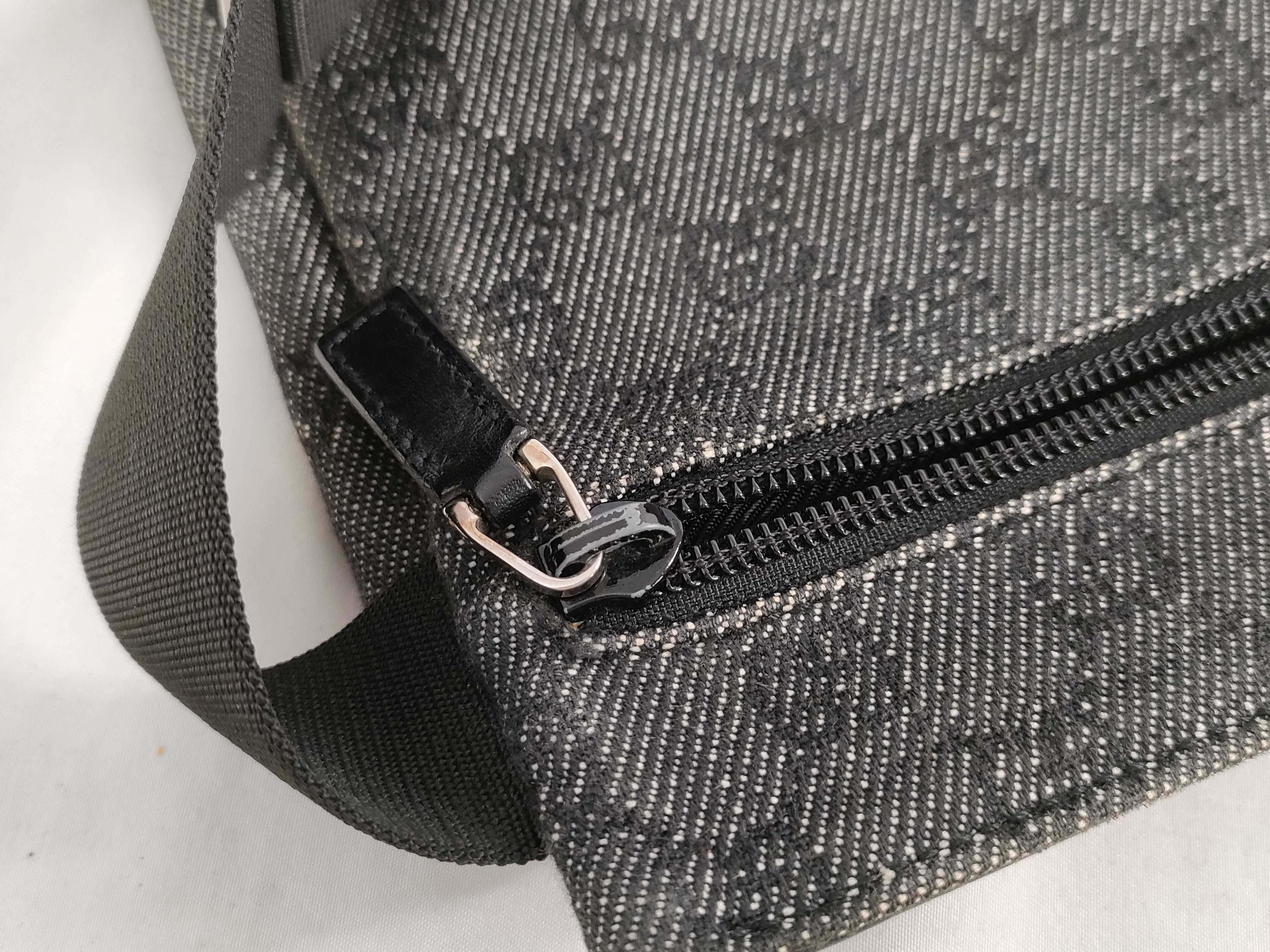 GG Canvas Body Bag, Gucci GG Canvas Shoulder Bag — view 15