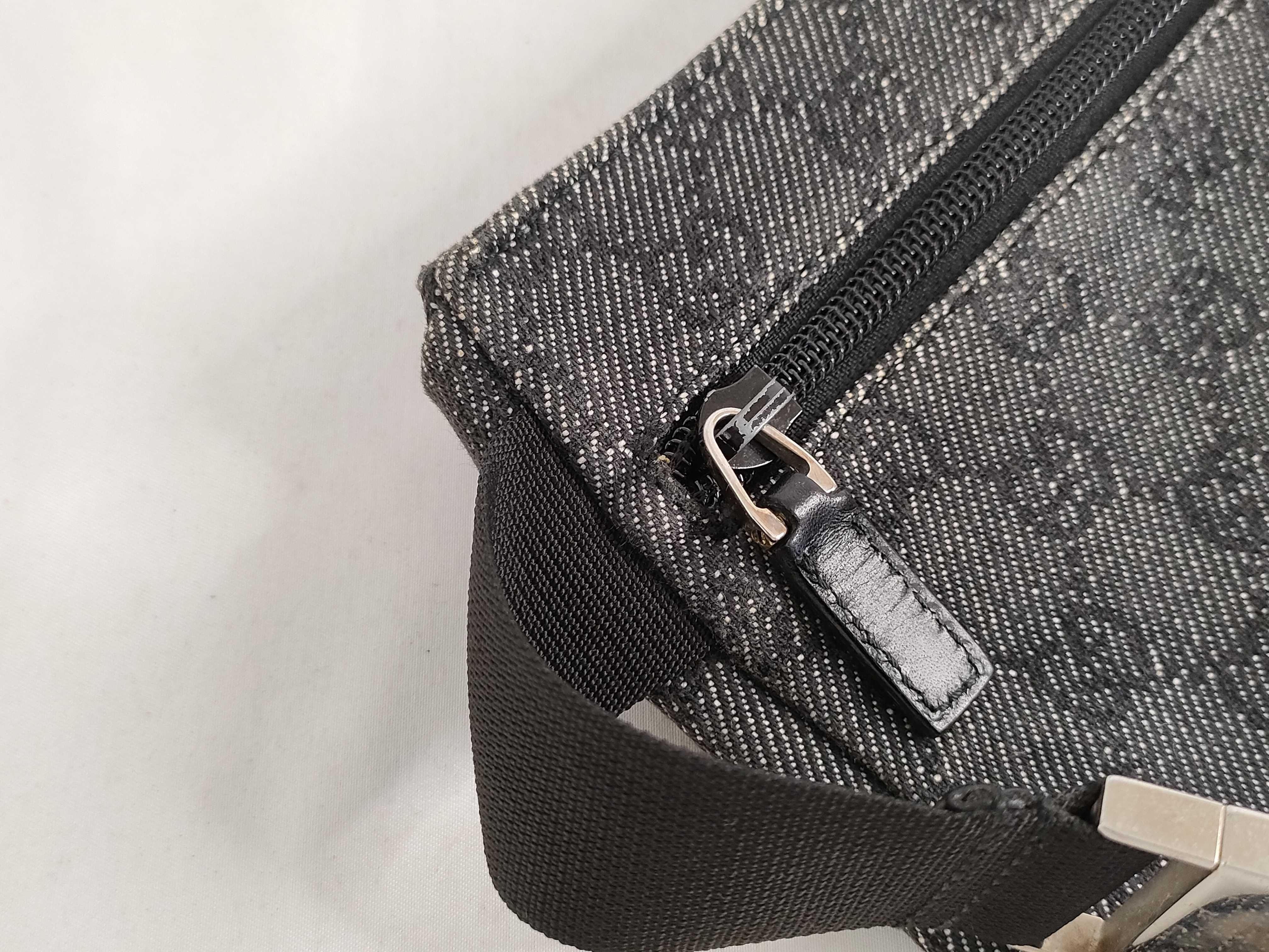 GG Canvas Body Bag, Gucci GG Canvas Shoulder Bag — view 5