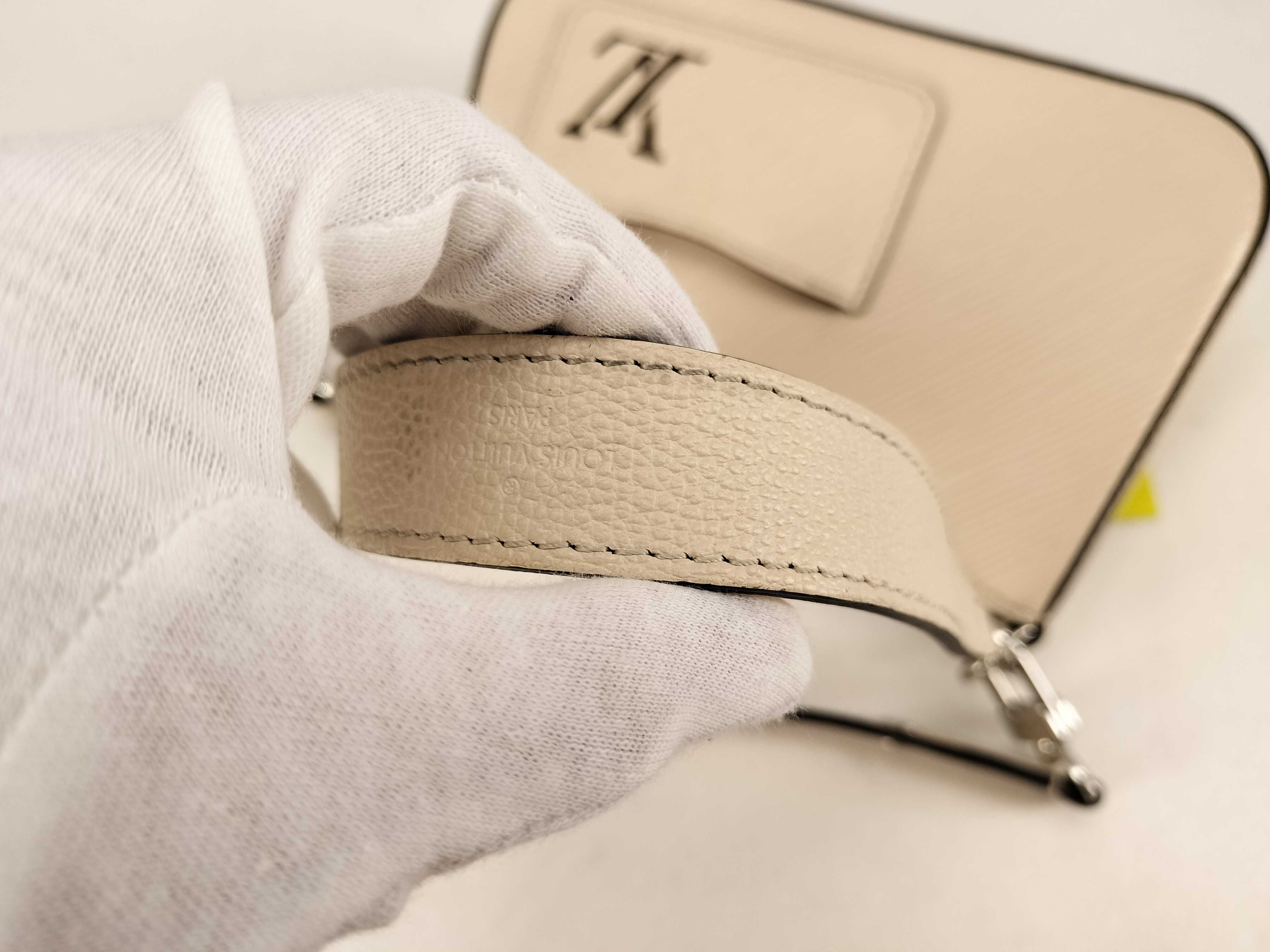 Epi Marellini Epi 2-Way Shoulder Bag with Mirror M20999 Shoulder Bag — view 4