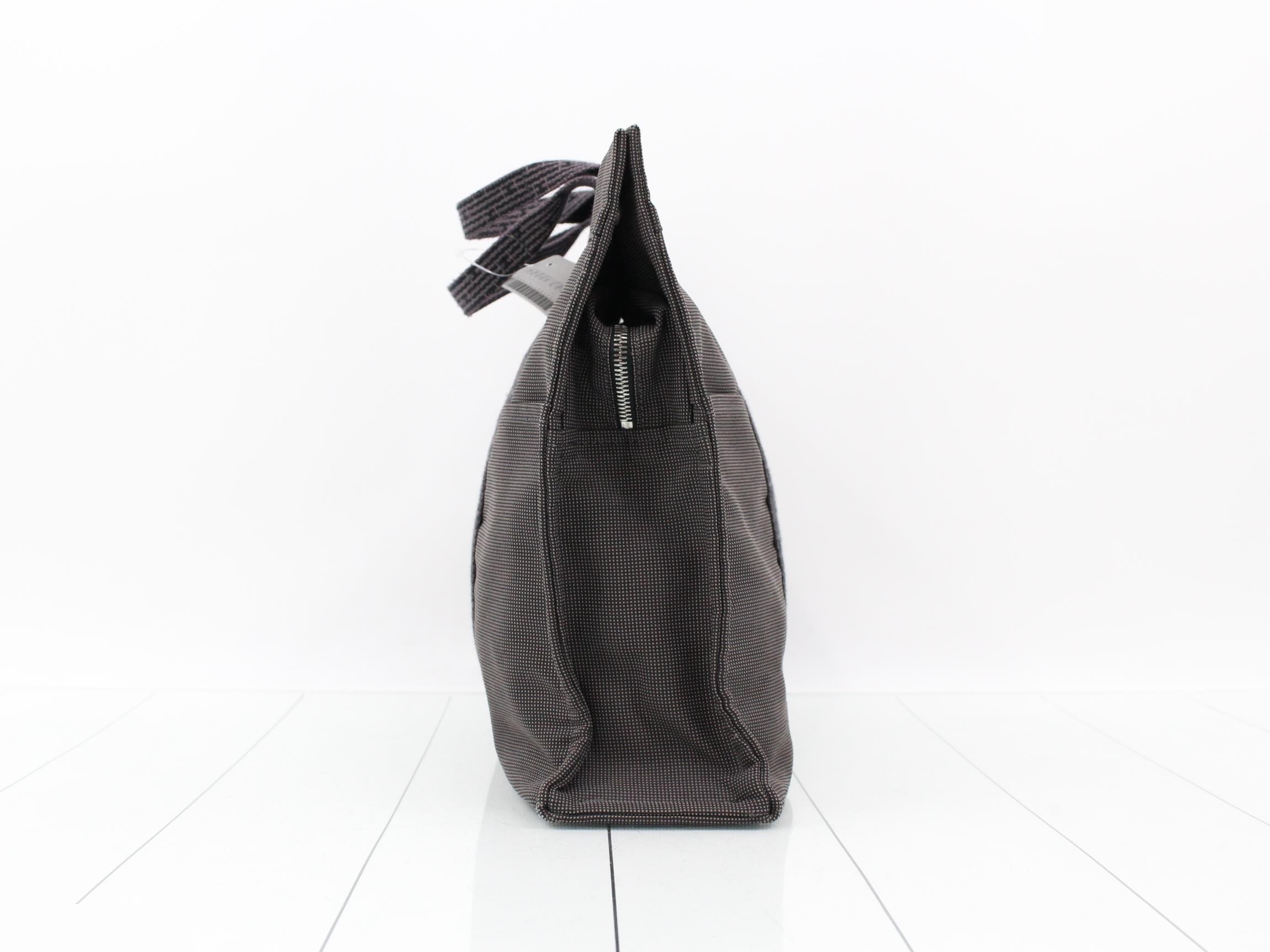 Aile Line MM Tote Bag — view 3