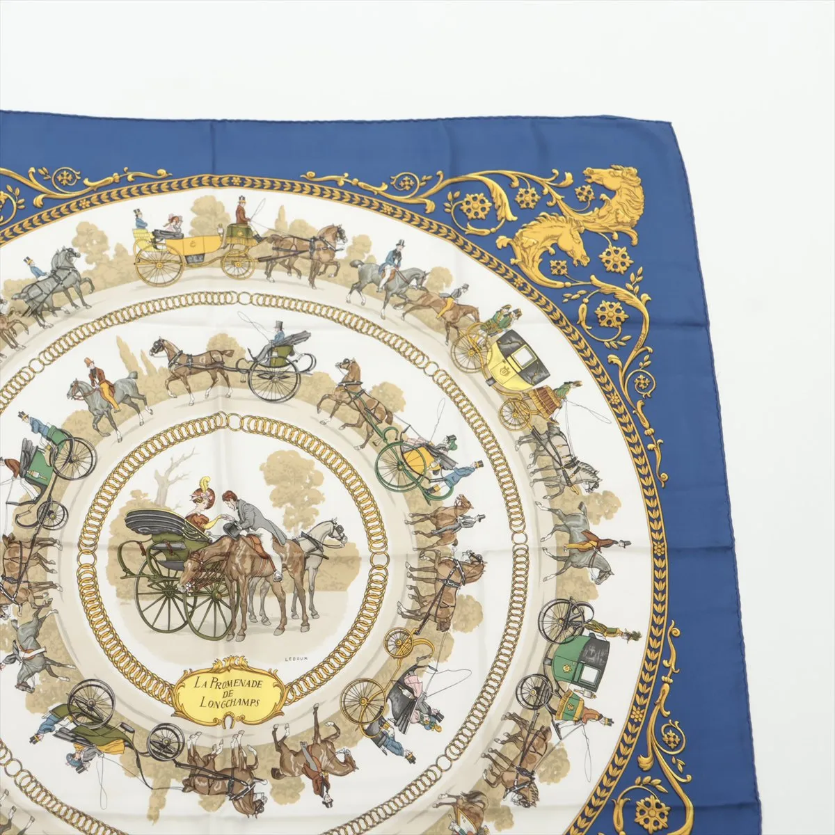 Carre 90 "LA PROMENADE DE LONGCHAMPS" scarf, silk, navy, with some wear, — view 3