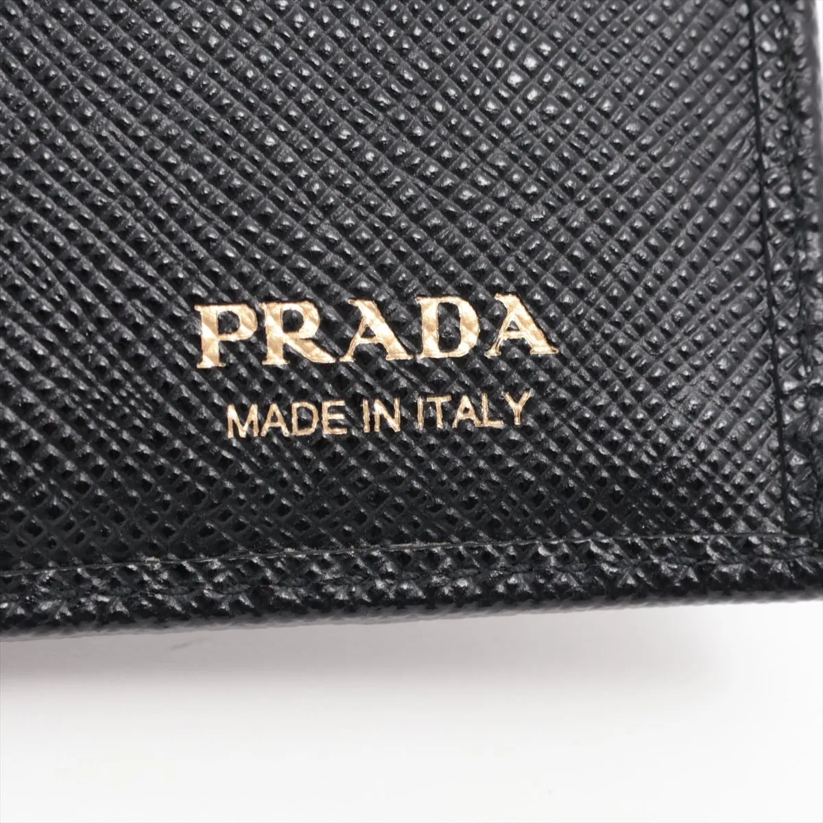 Saffiano Logo Leather Pass Case Black — view 8