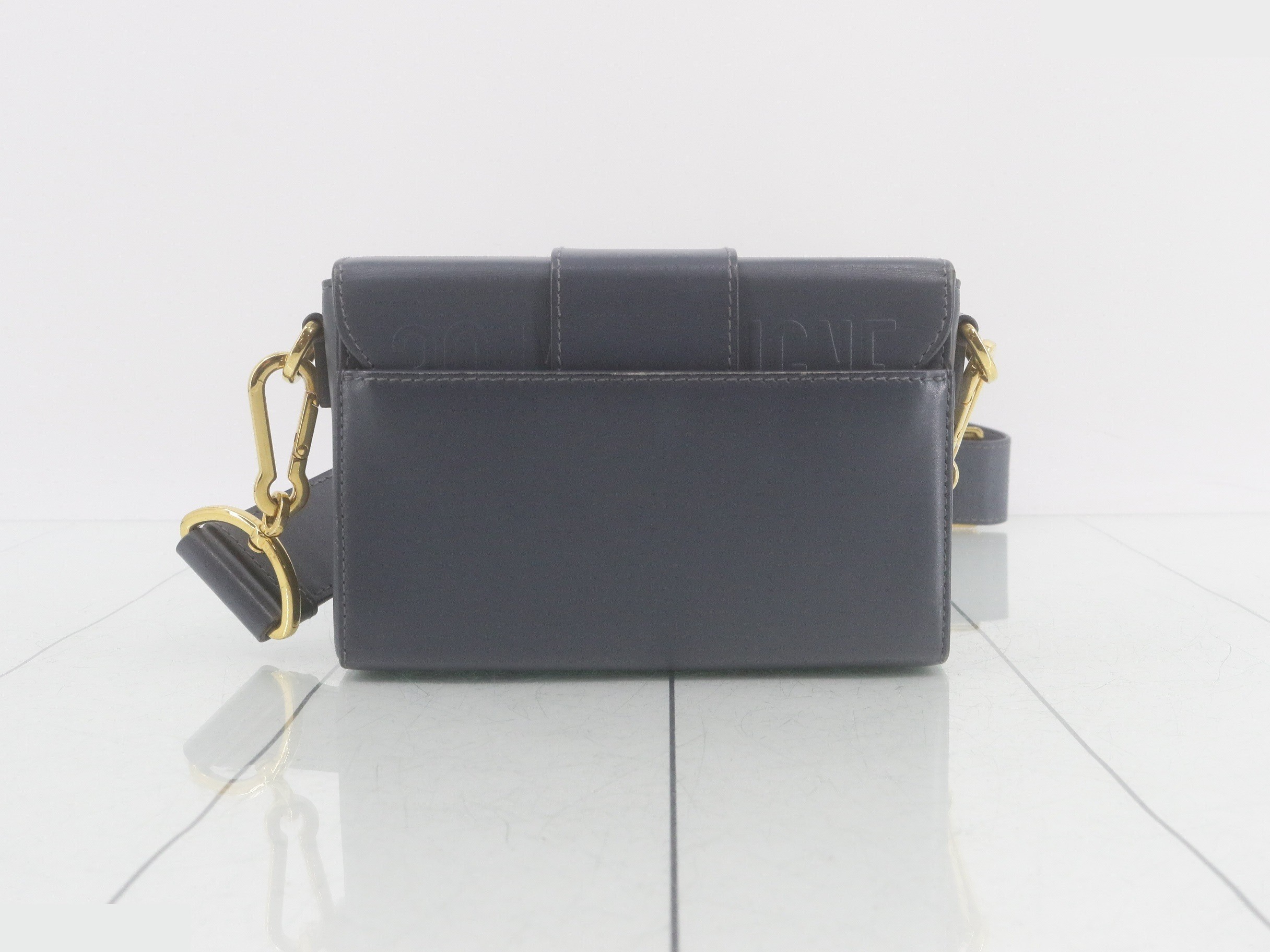 30 Montaigne Box Bag Shoulder Bag — view 2