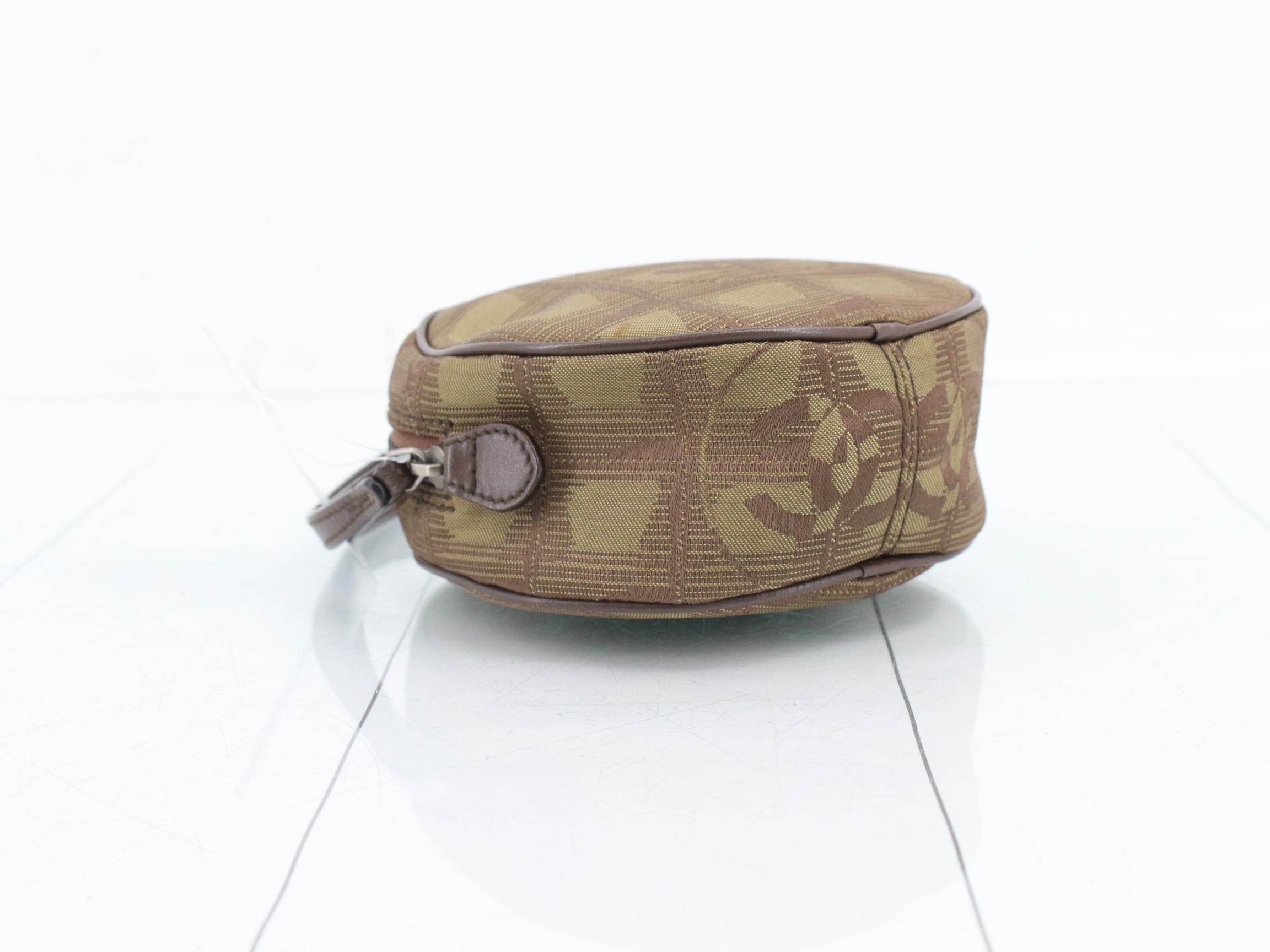 New Travel Line Handbag, Round, with Seal, Beige — view 5