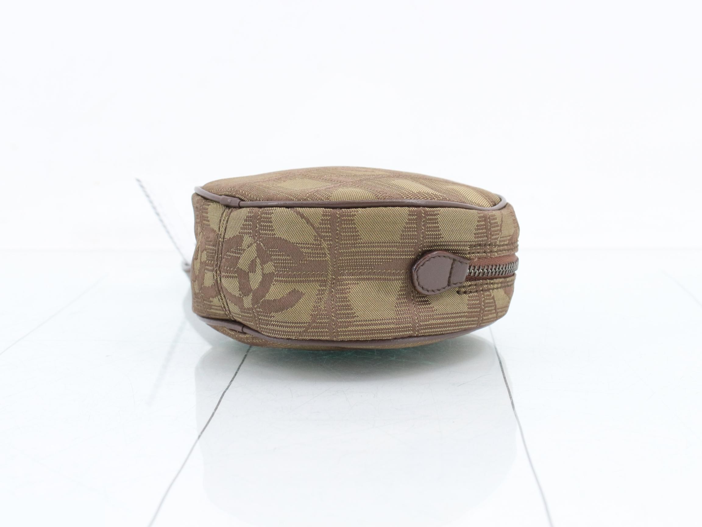 New Travel Line Handbag, Round, with Seal, Beige — view 6