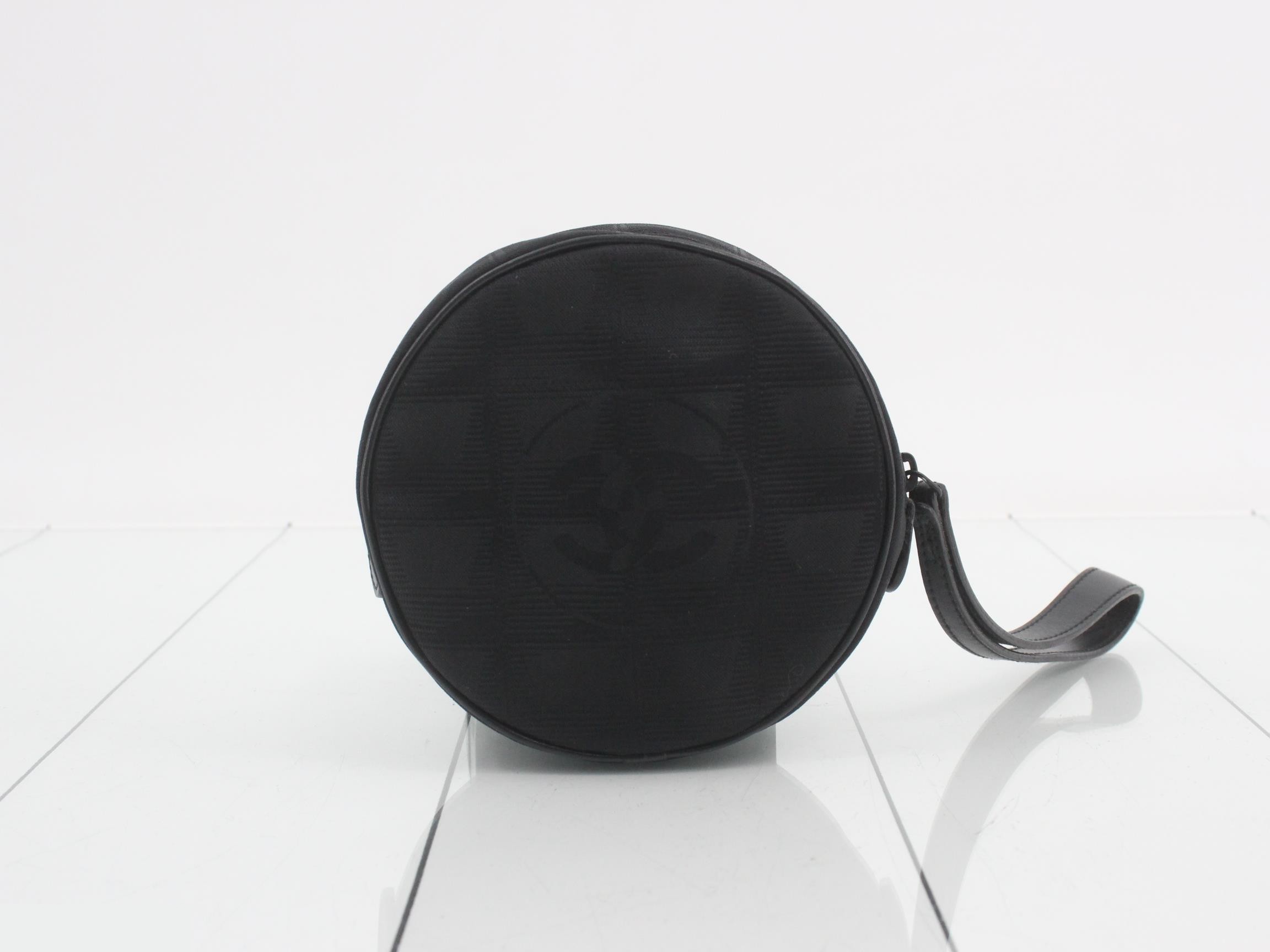 New Travel Line Pouch, Black, Round — view 2