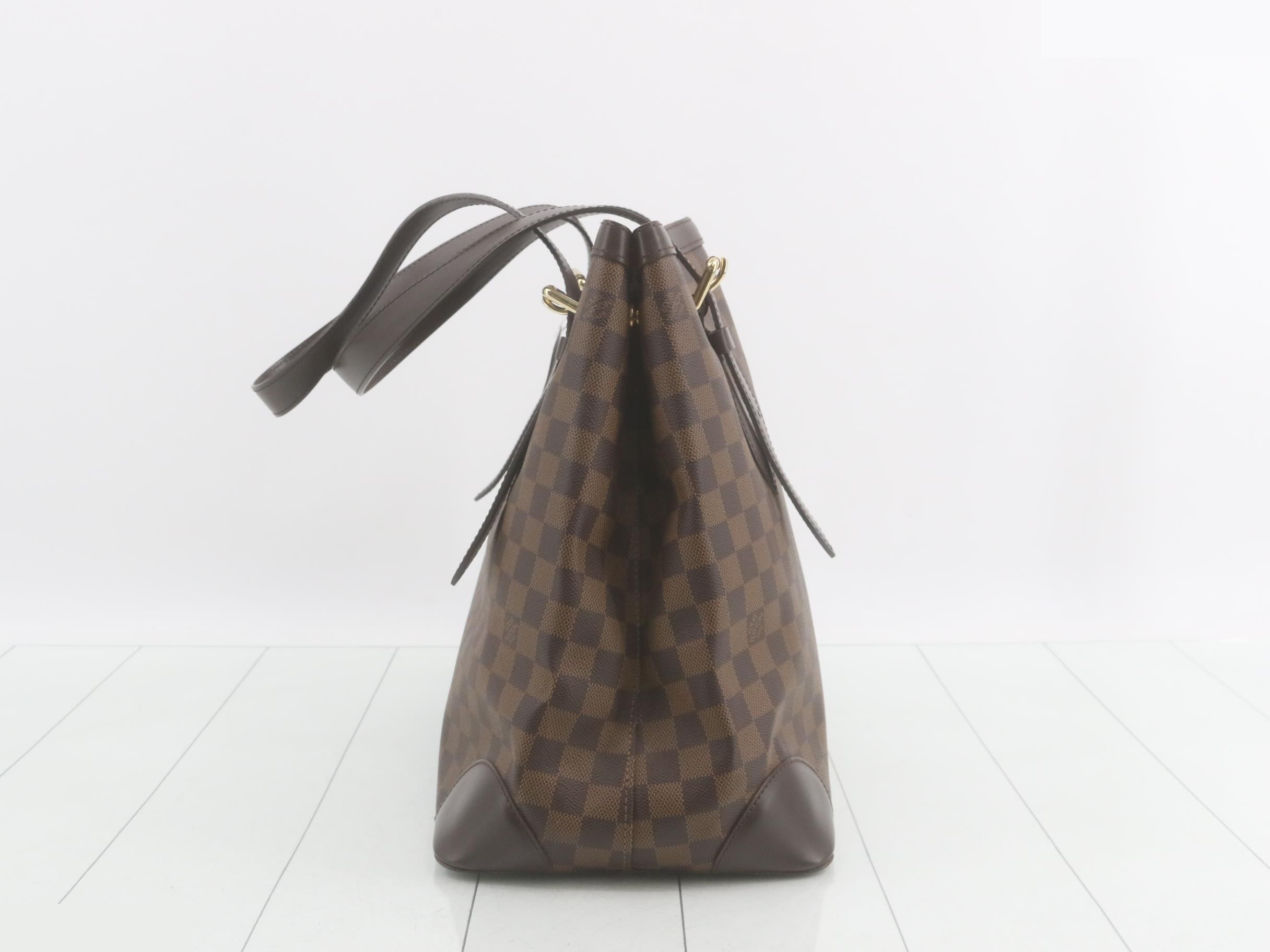 Damier Hampstead MM Shoulder Bag — view 3