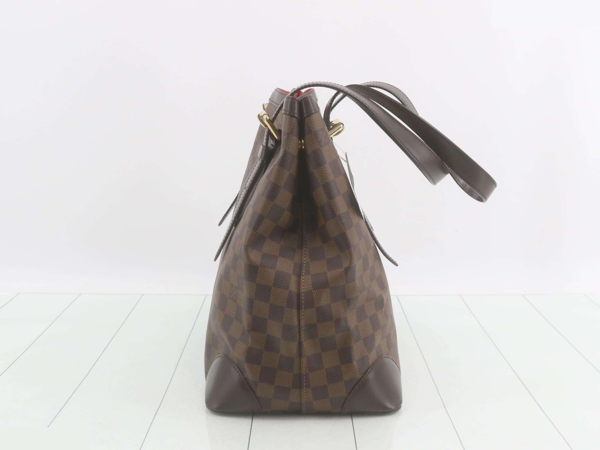 Damier Hampstead MM Shoulder Bag — view 4