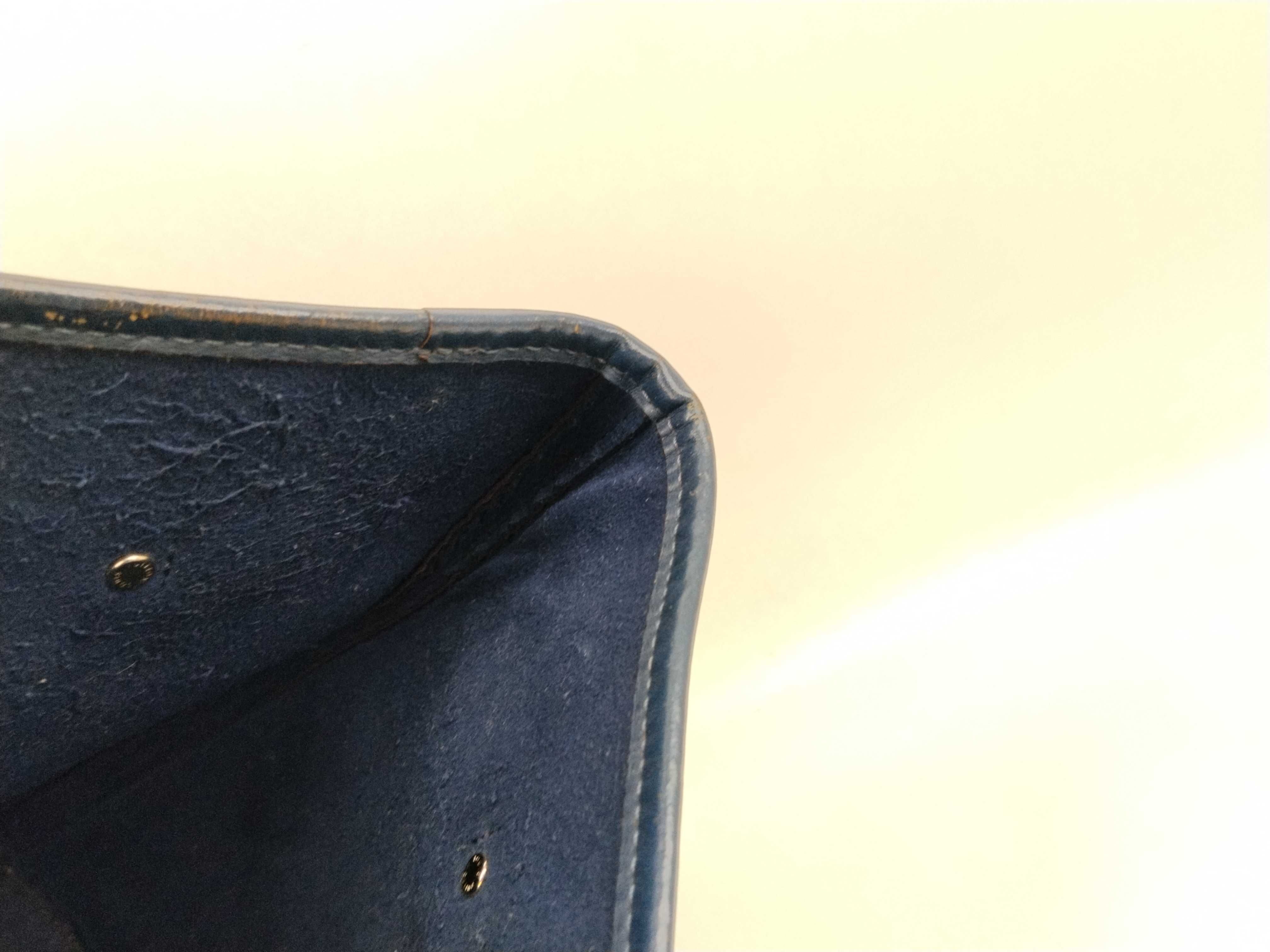 Epi M40883 Neverfull MM Tote Bag — view 11