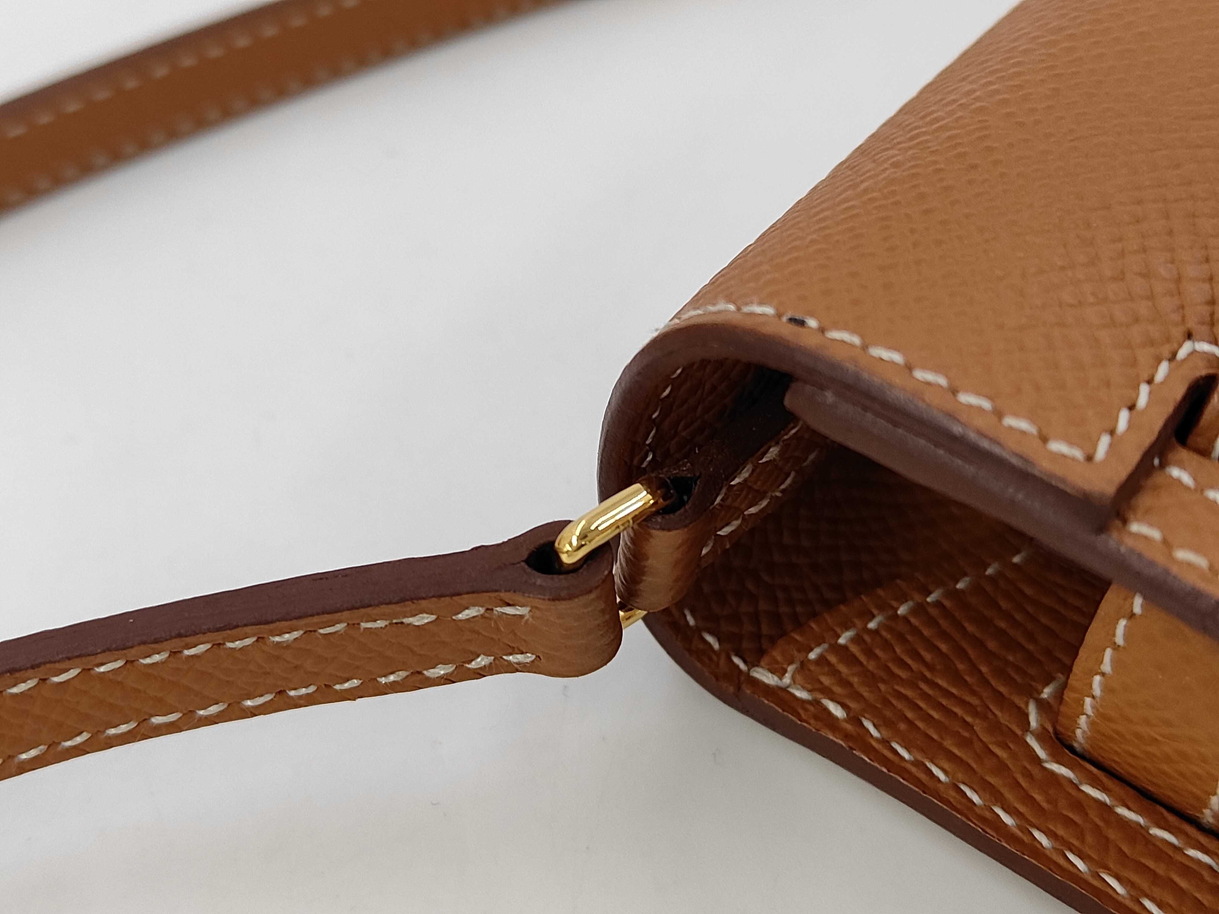 Kelly To Go, Veau Epsom leather, Sesame color, Gold hardware, U stamp, Shoulder bag — view 5