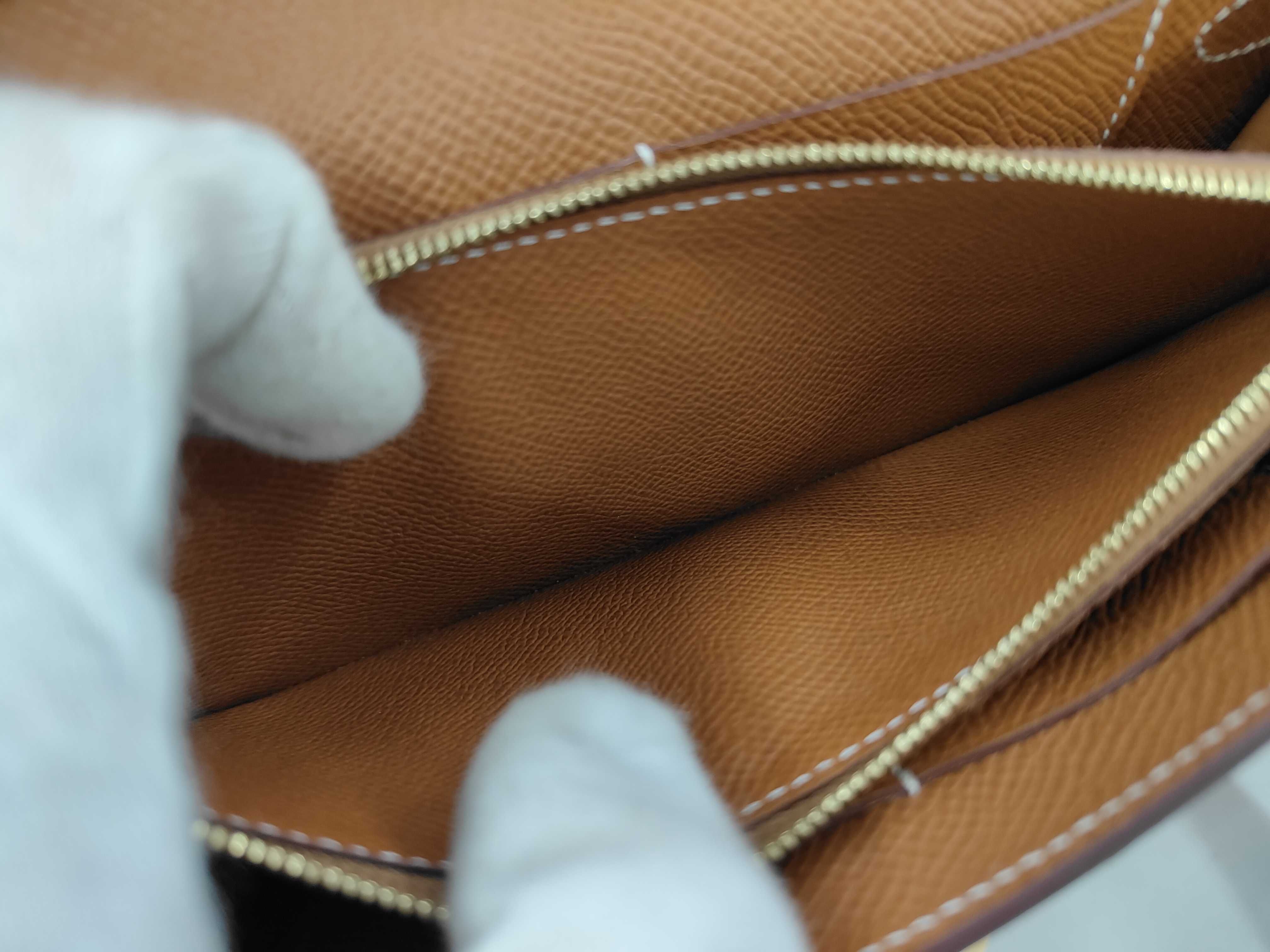 Kelly To Go, Veau Epsom leather, Sesame color, Gold hardware, U stamp, Shoulder bag — view 9